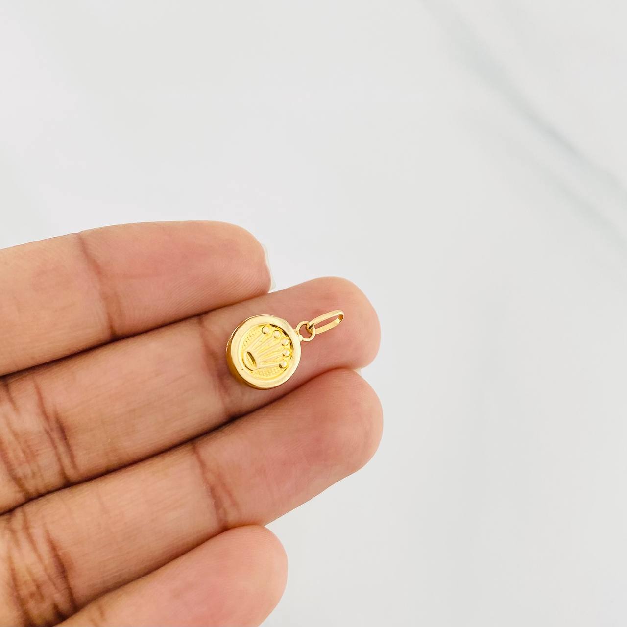 Pendant Crown 0.55g / 3/4 in Yellow Gold 18K