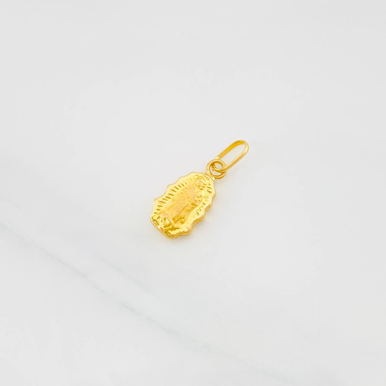 Dije Virgen de Guadalupe 0.35g / 3/4 in Oro Amarillo 18K