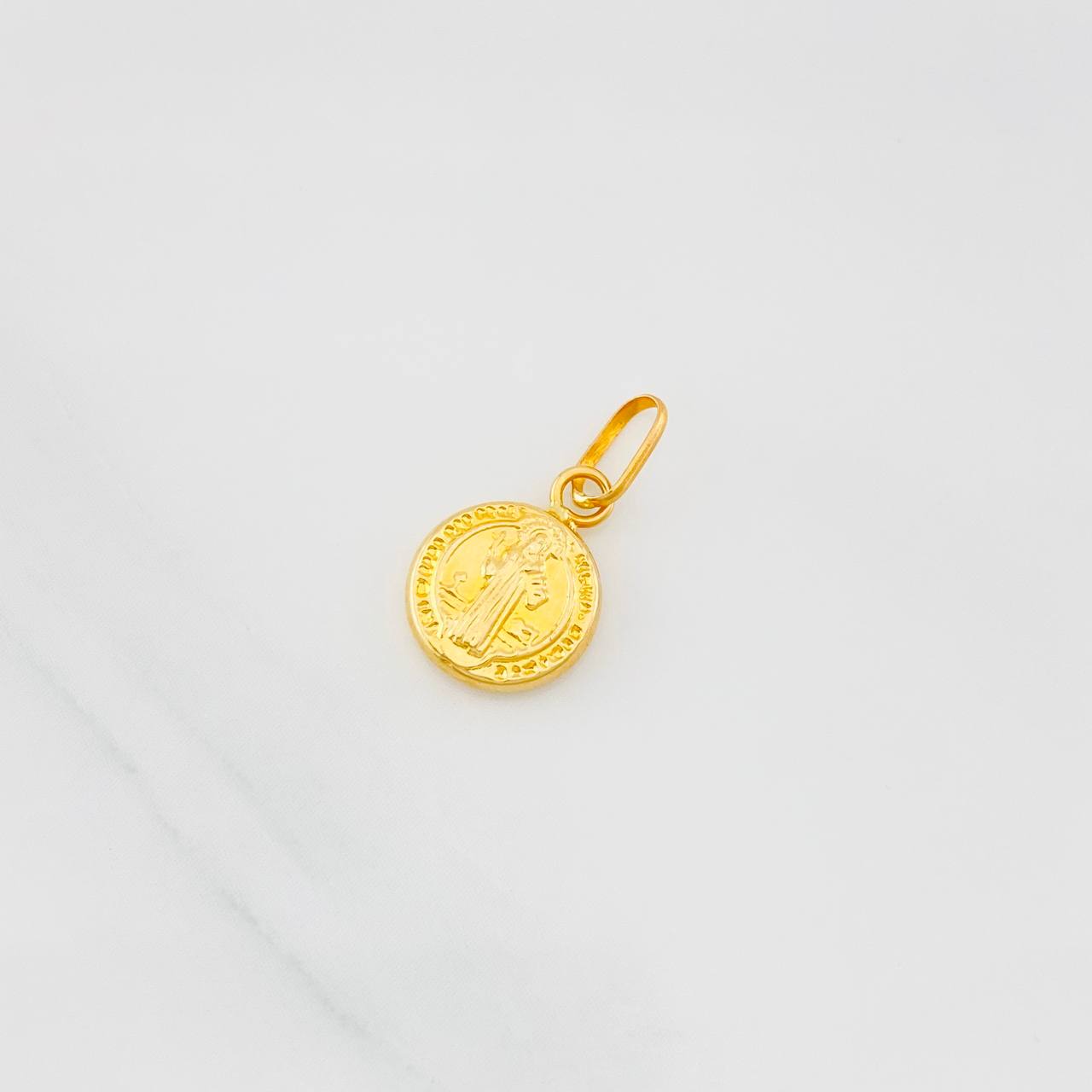 Dije San Benito 0.35g / 1/2 in Oro Amarillo 18K