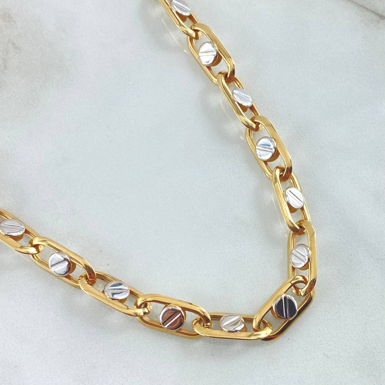 Cadena Clik Tornillos 20gr / 60cm / +4 Oro 18K ©