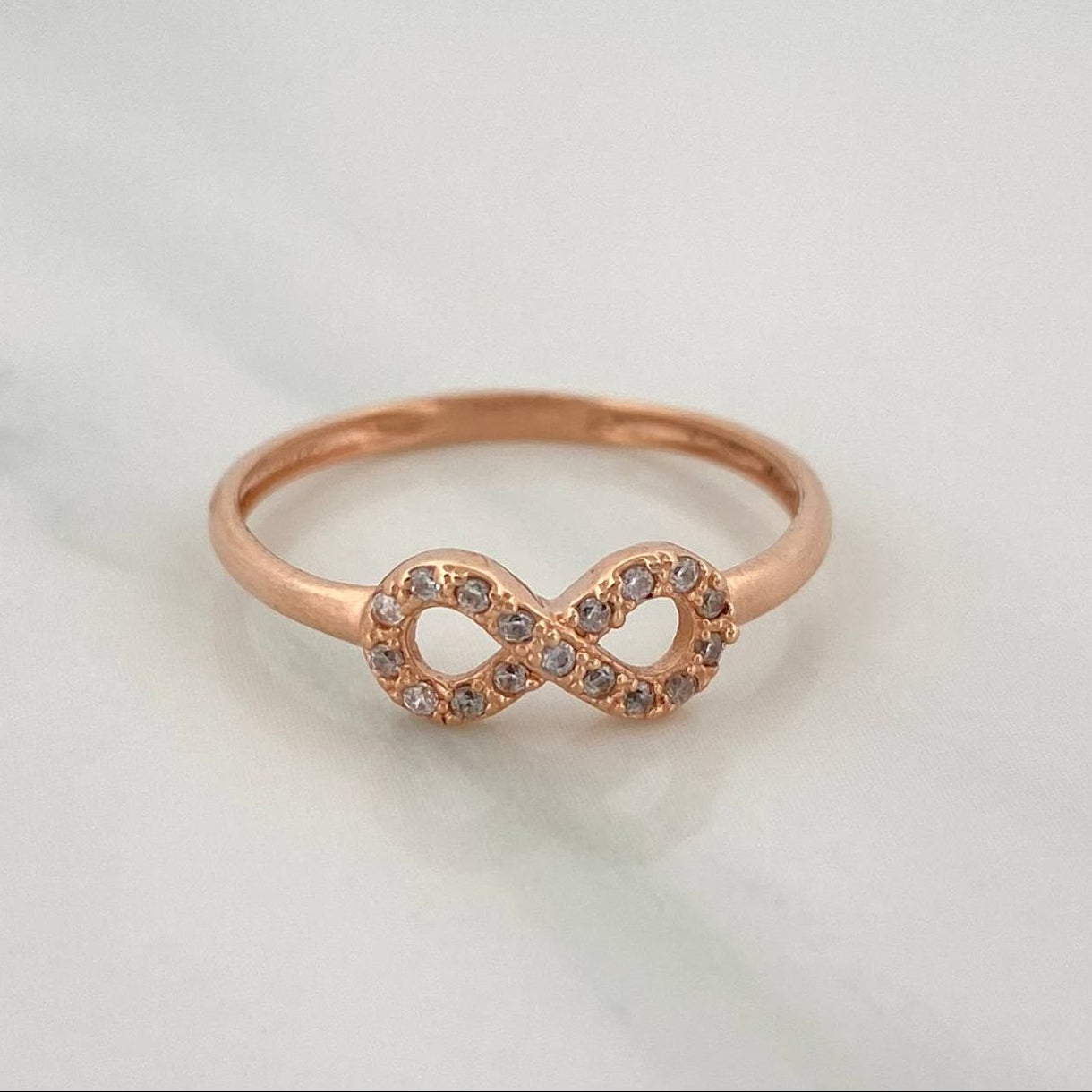 Anillo Infinito 1.2gr / T6 1/4 / Oro Rosa 18K $