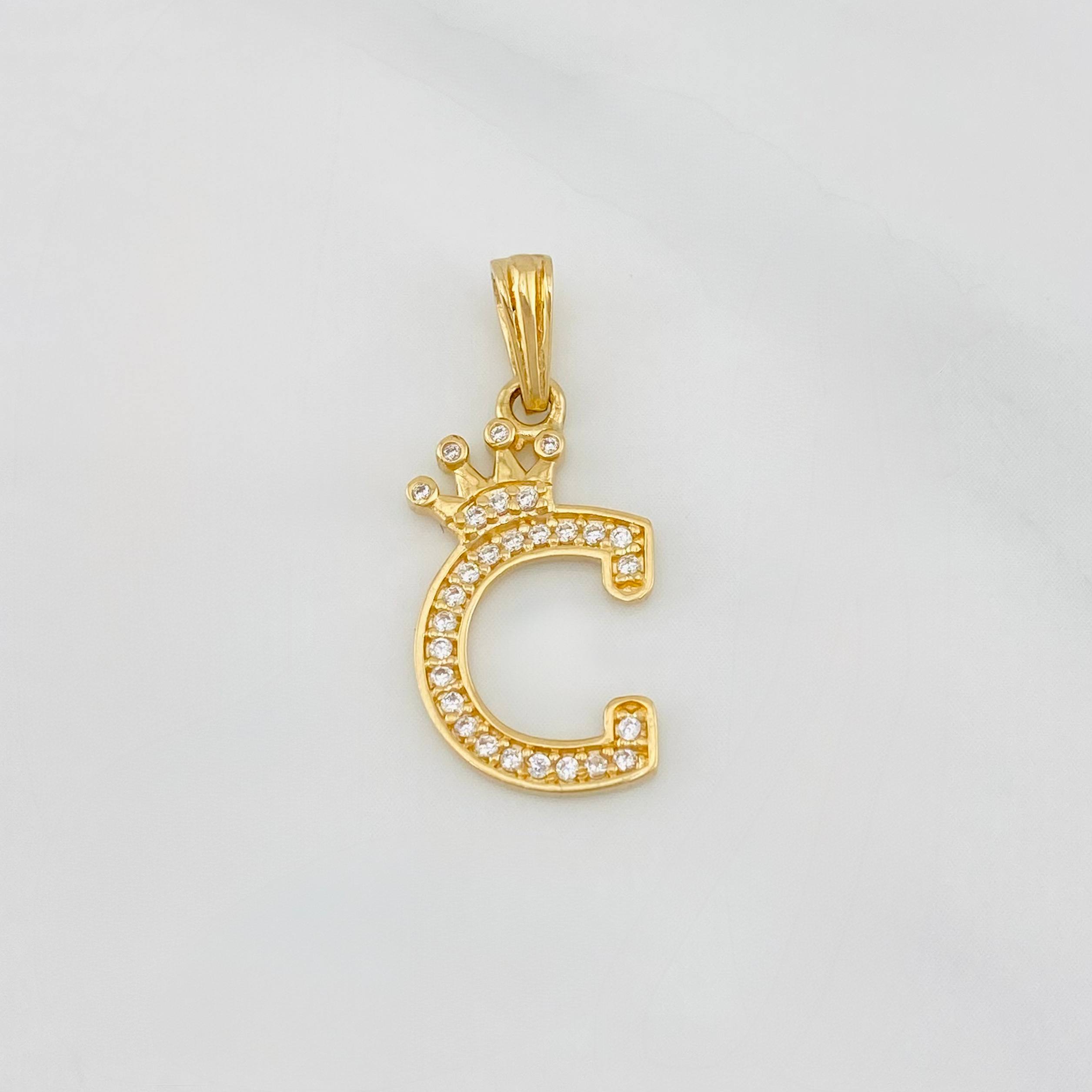 Dije Corona Letra C 1.3 g / 1 in Oro Amarillo 18K