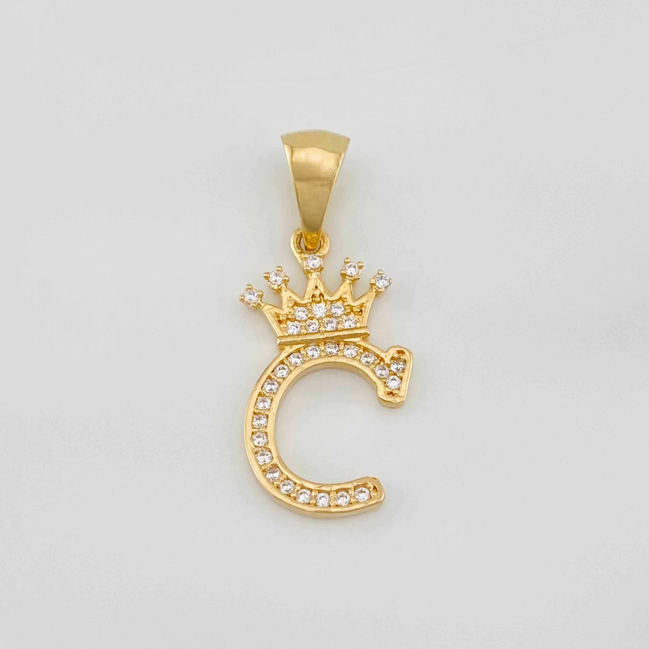 Dije Corona Letra C 1.5 g / 1 in Oro Amarillo 18K