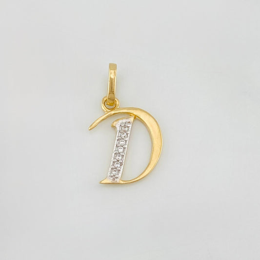 Dije Corona Letra D 0.8 g / 3/4 in Dos Oros Amarillo Blanco 18K
