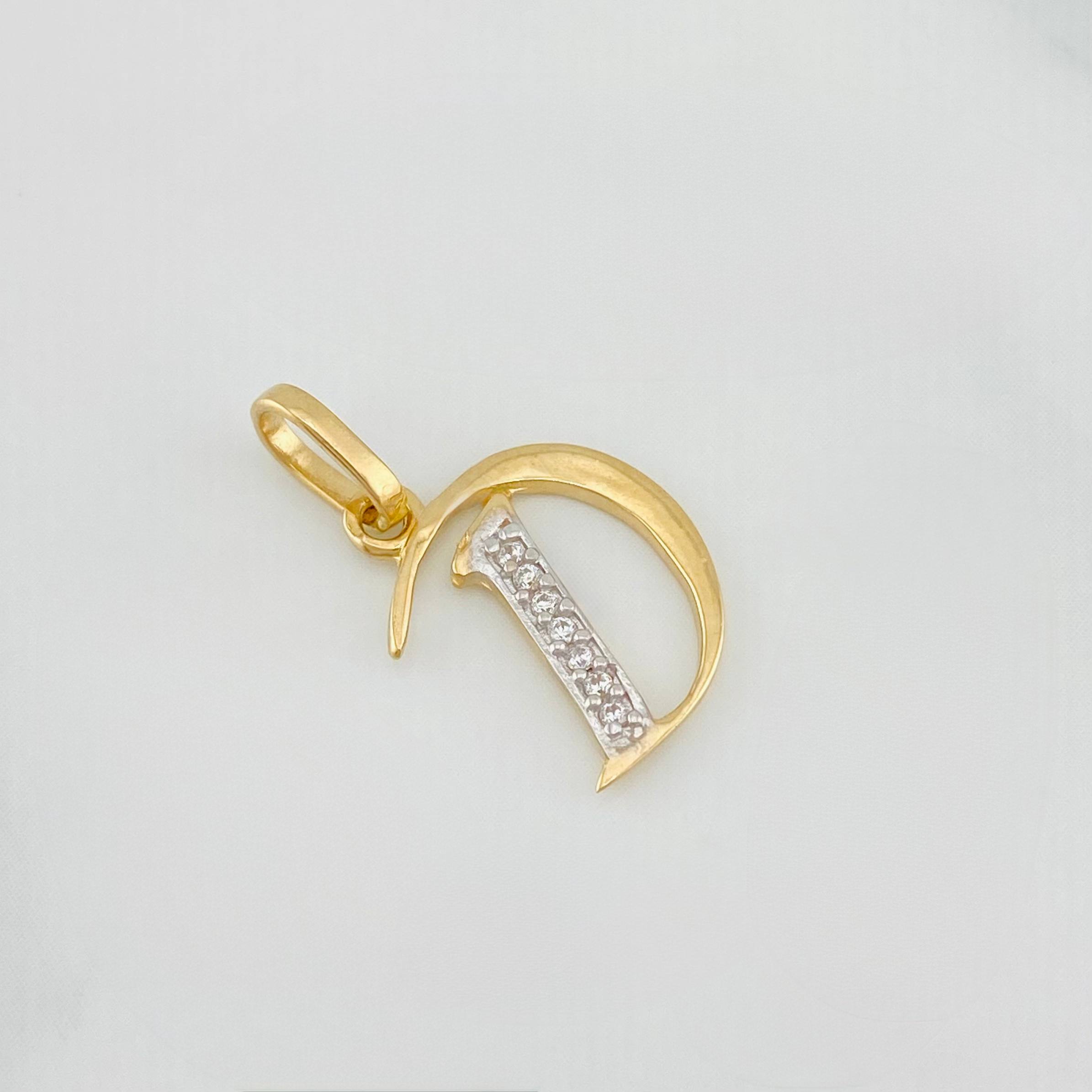 Dije Corona Letra D 0.8 g / 3/4 in Dos Oros Amarillo Blanco 18K