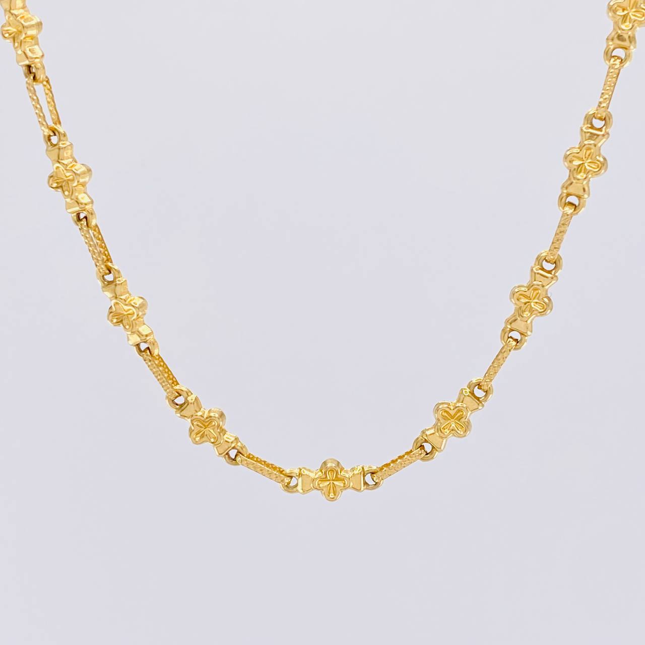 Cadena Rustica Trebol 11.2g / 24 in / 5mm Oro Amarillo 18K