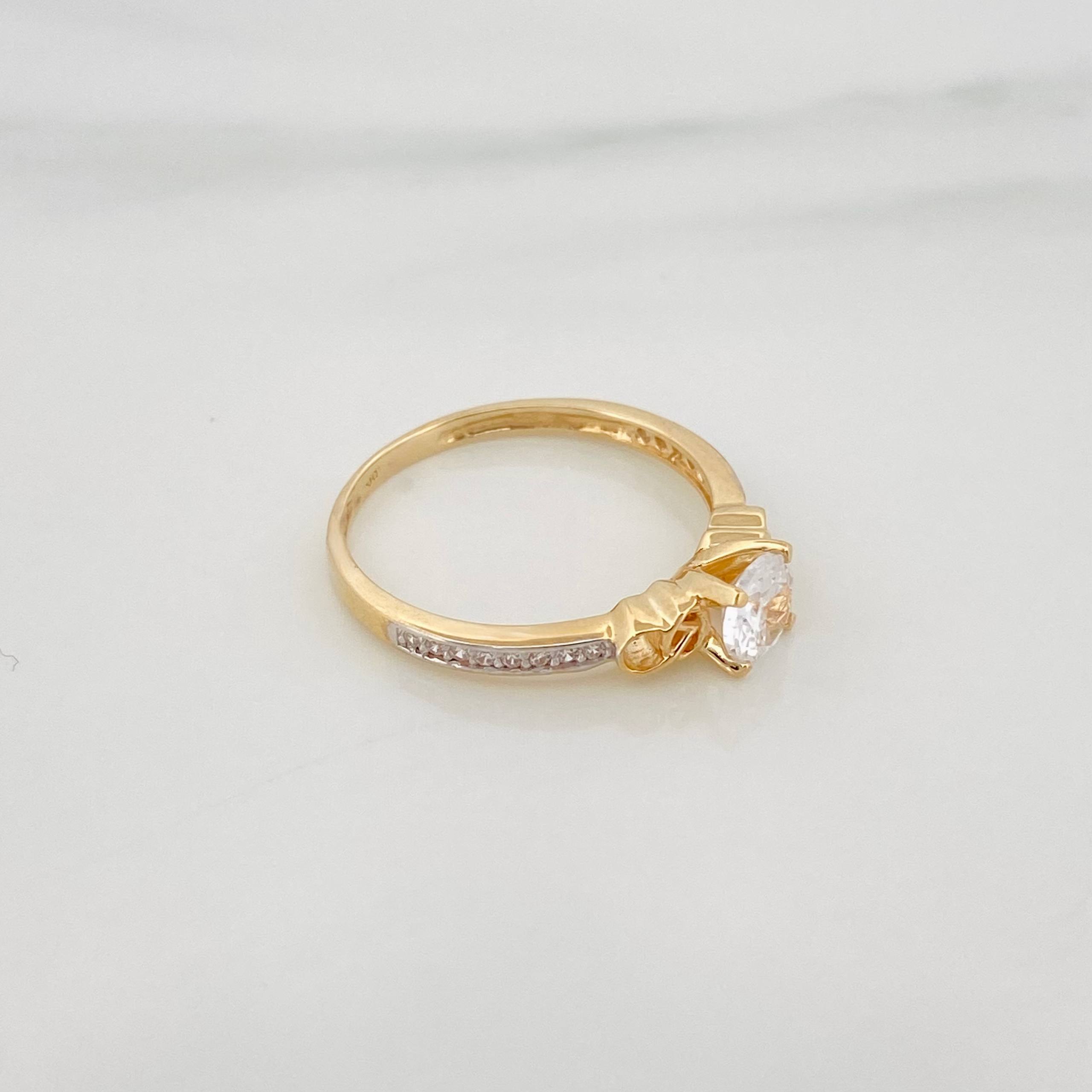 Anillo Solitario Churumbela 2.1 g / T6 1/2 Dos Oros Amarillo Blanco 18K