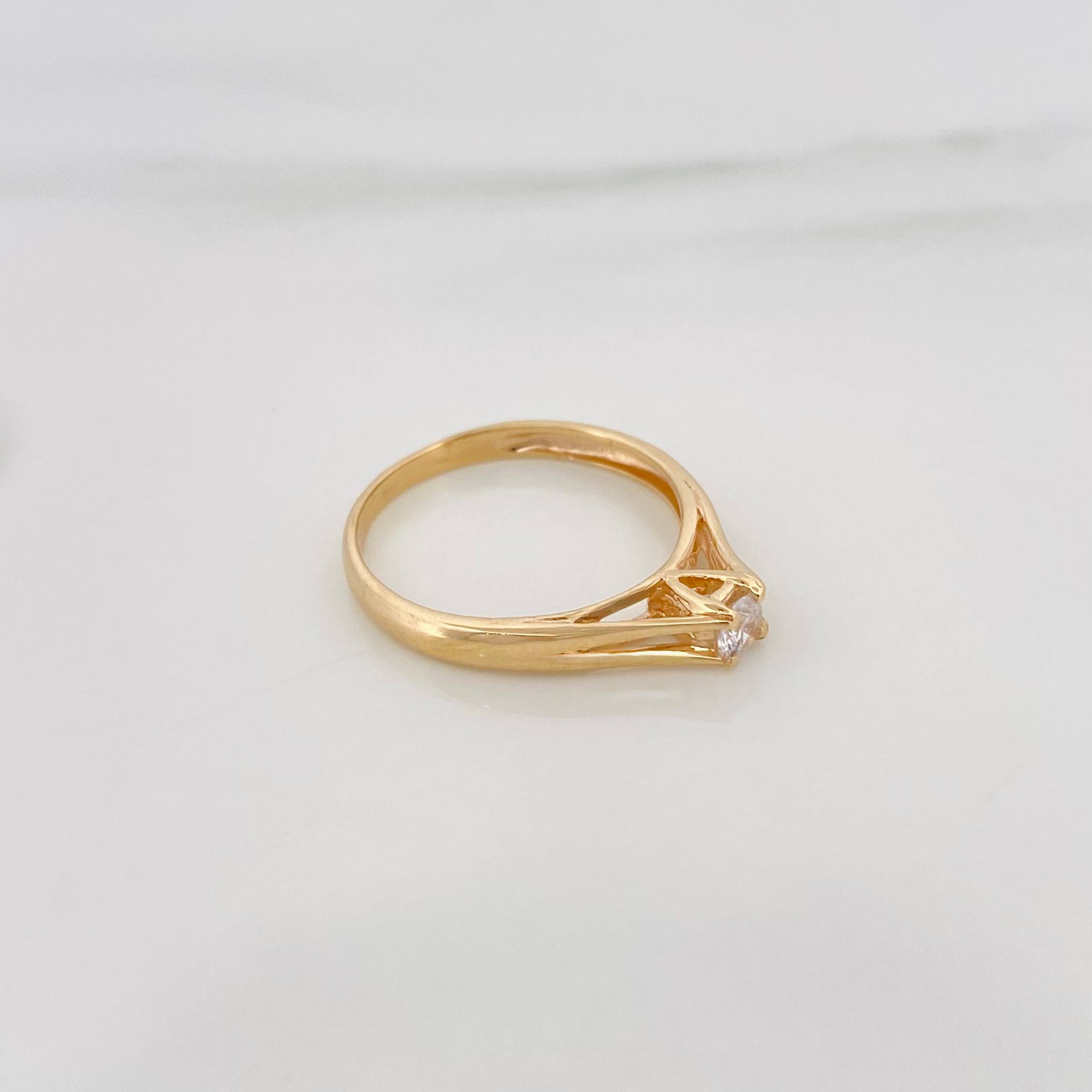 Anillo Solitario 2.05 g / T6 3/4 Oro Amarillo 18K