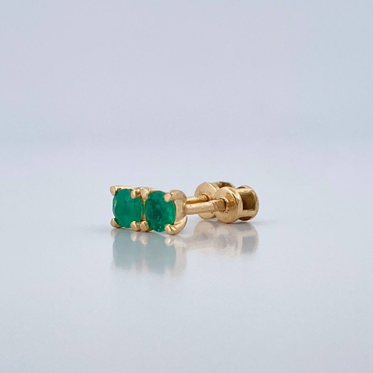Topos Cuatro Garras Esmeraldas 1.05gr / 3.5mm Oro Amarillo 18K %