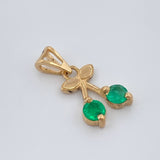 Dije Cereza Esmeraldas 45 Pts 0.9gr / 1/2 in / Oro Amarillo 18K %