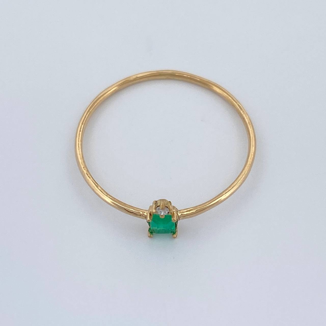 Anillo Tortuga Esmeralda Diamante 0.8gr / T8 / Oro Amarillo 18K %