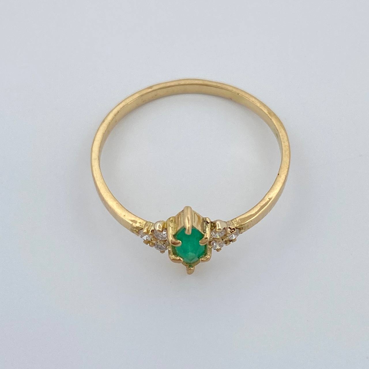 Anillo Ojo De Gato Esmeralda Diamantes 1.4gr / T6 1/2 / Oro Amarillo 18K %