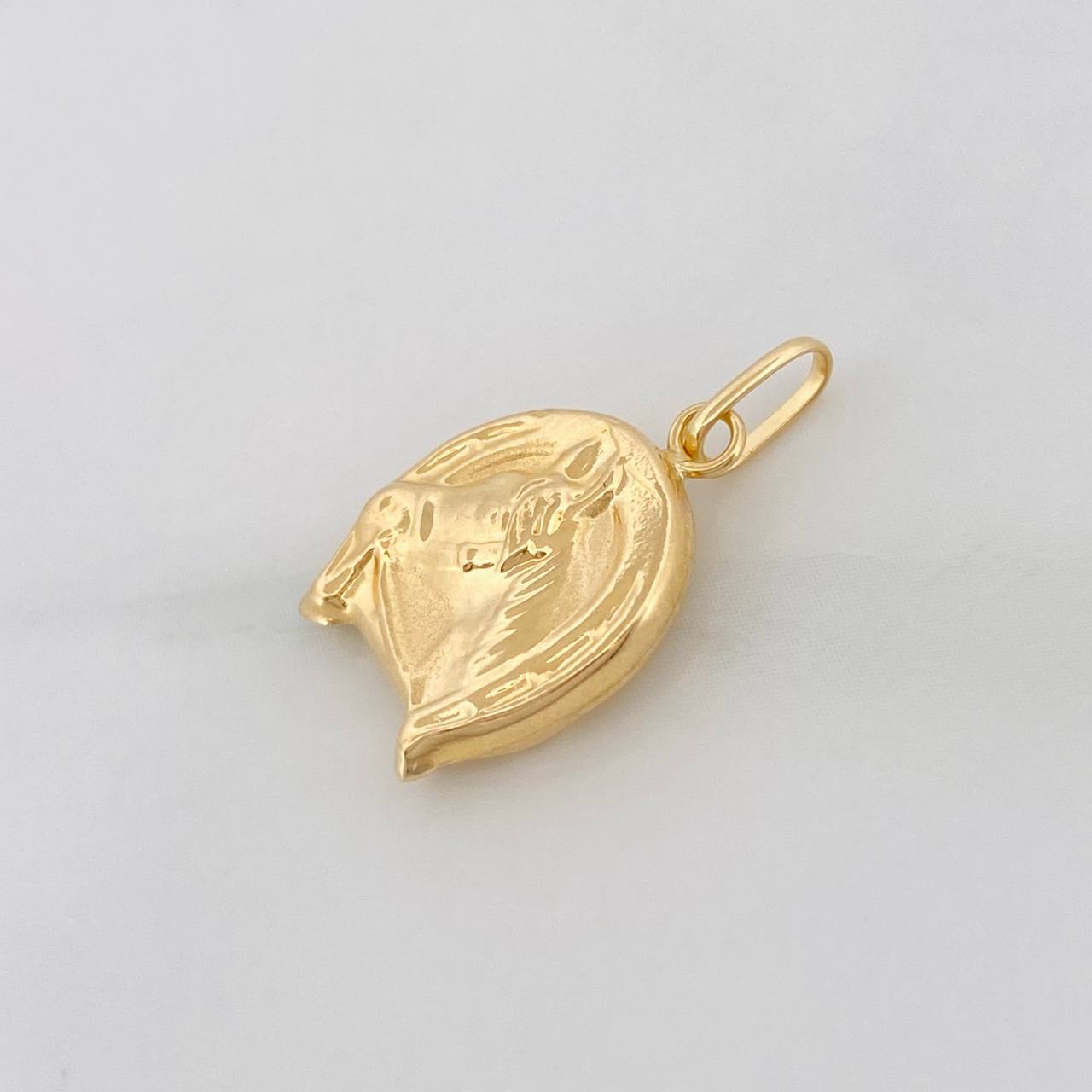 Pendant Horse Shoe 0.6g / 3/4 in Yellow Gold 18K