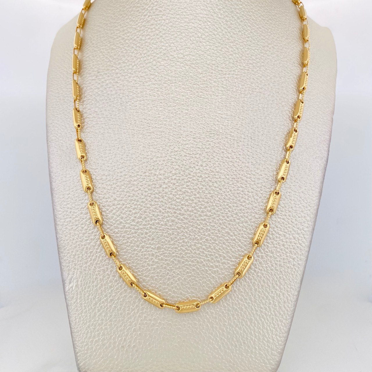 Rustic Cylinder Chain 14.65g / 26 in / 3.95mm Yellow Gold 18K