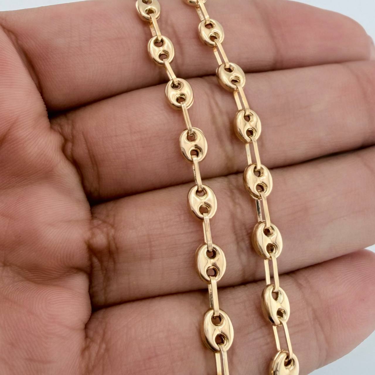 Pulso GC 2.75gr / 8 1/4 in / 4mm Oro Amarillo 18K %