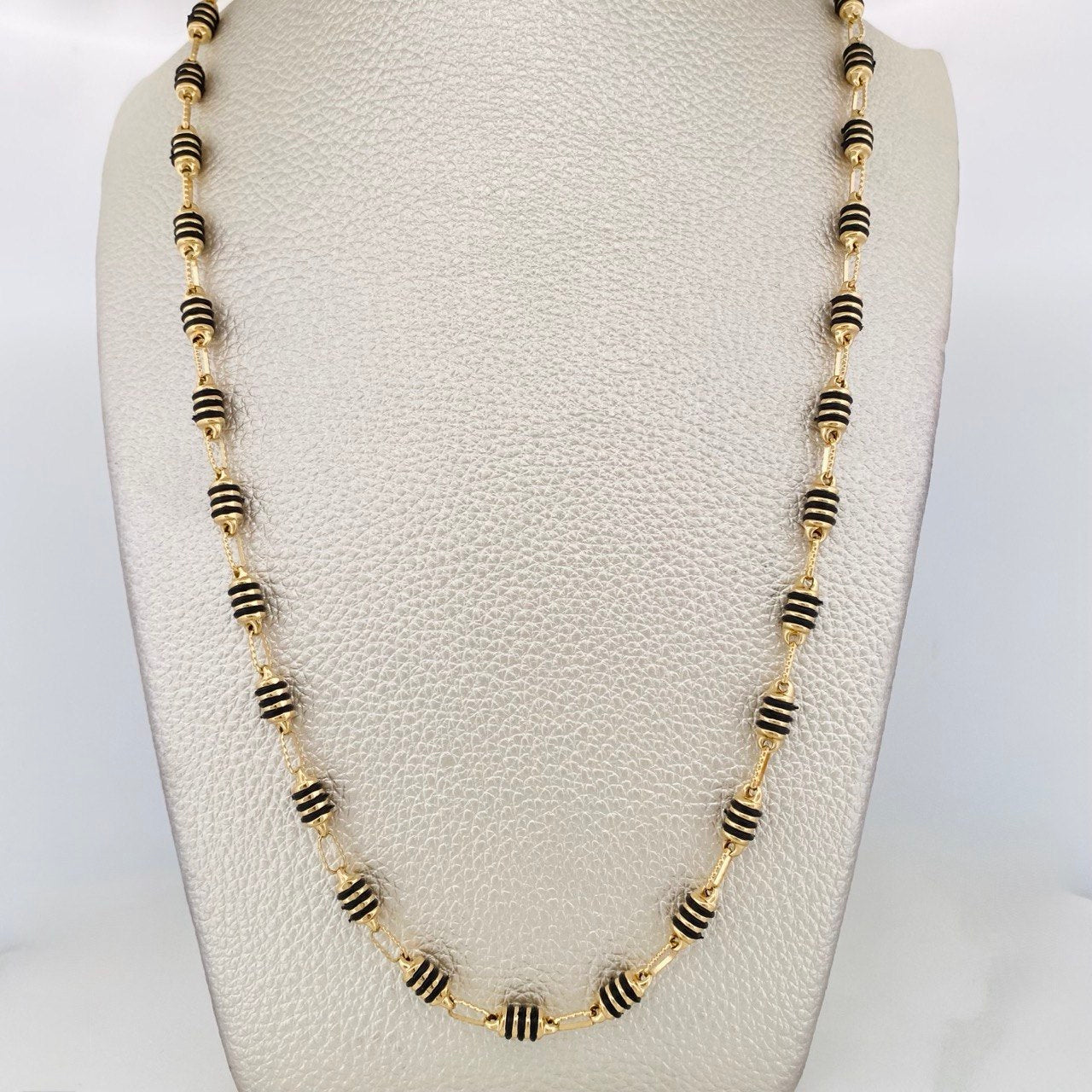 Cadena Rustica Barril 13.7g / 26 in / 4.2mm Oro Amarillo 18K