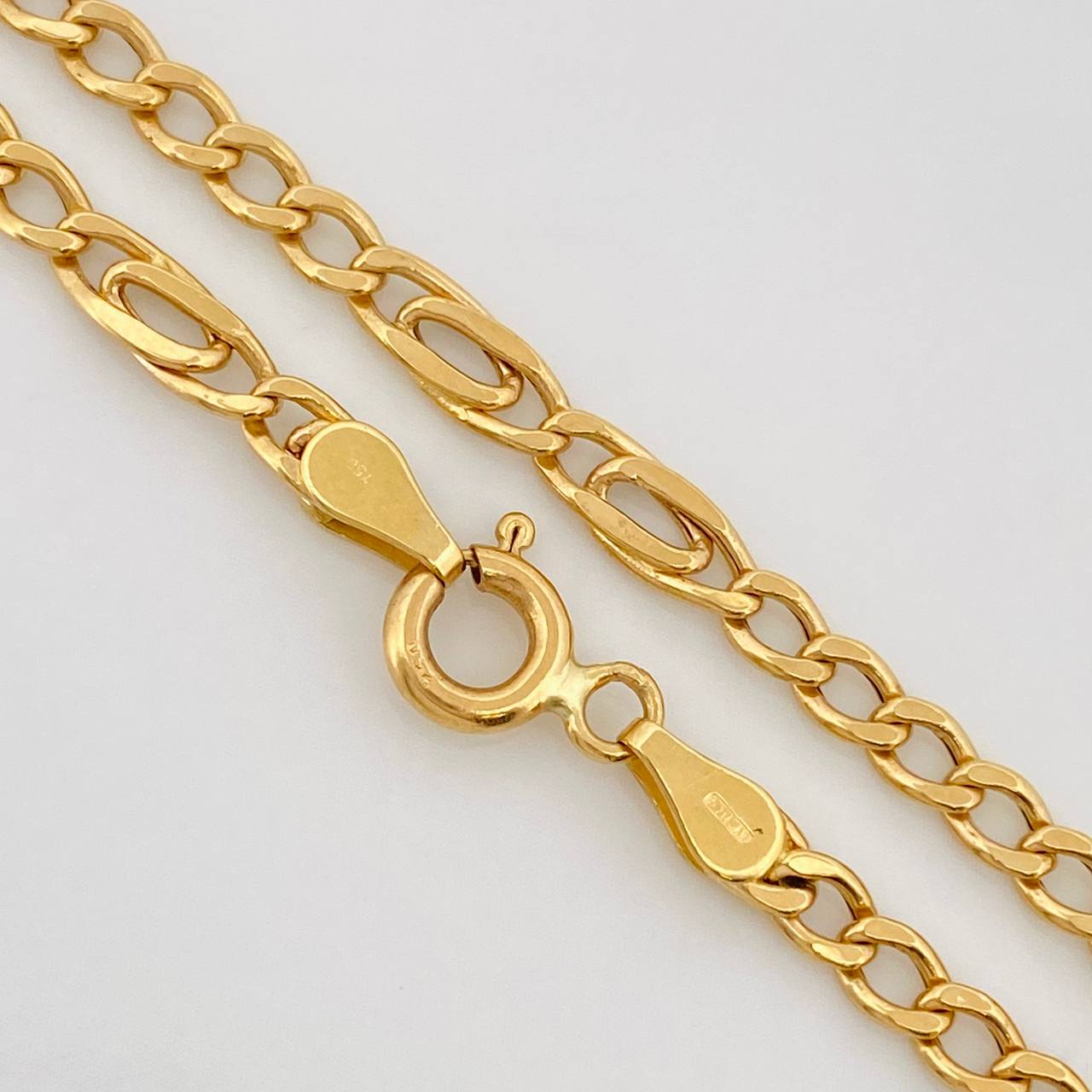 Cadena Figaro 7.4g / 24 in / 3.29mm Oro Amarillo 18K