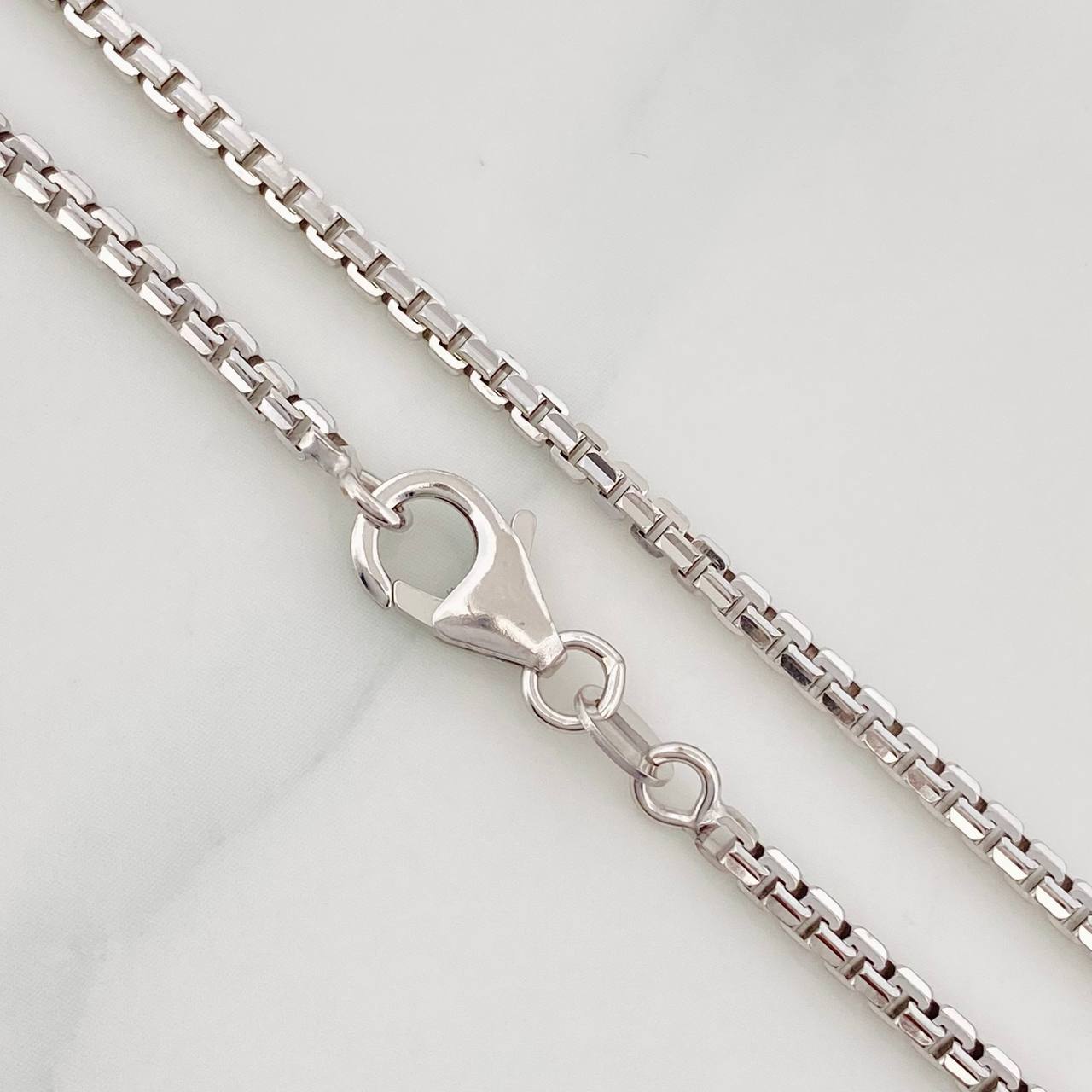 Venetian Chain 20.65g / 28 in / 2.2mm White Gold 18K