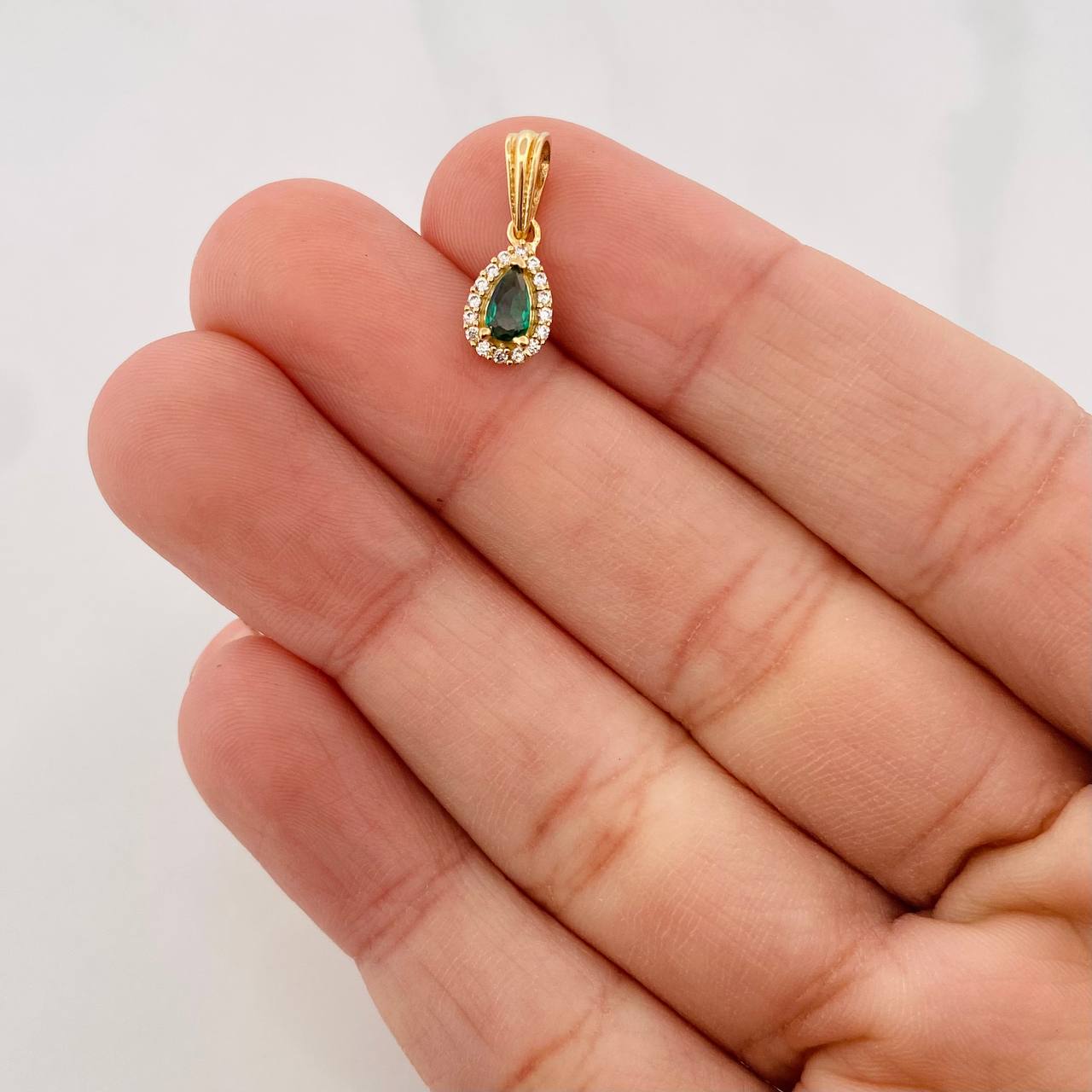 Dije Halo Gota 0.7g / 1/2 in Oro Amarillo 18K