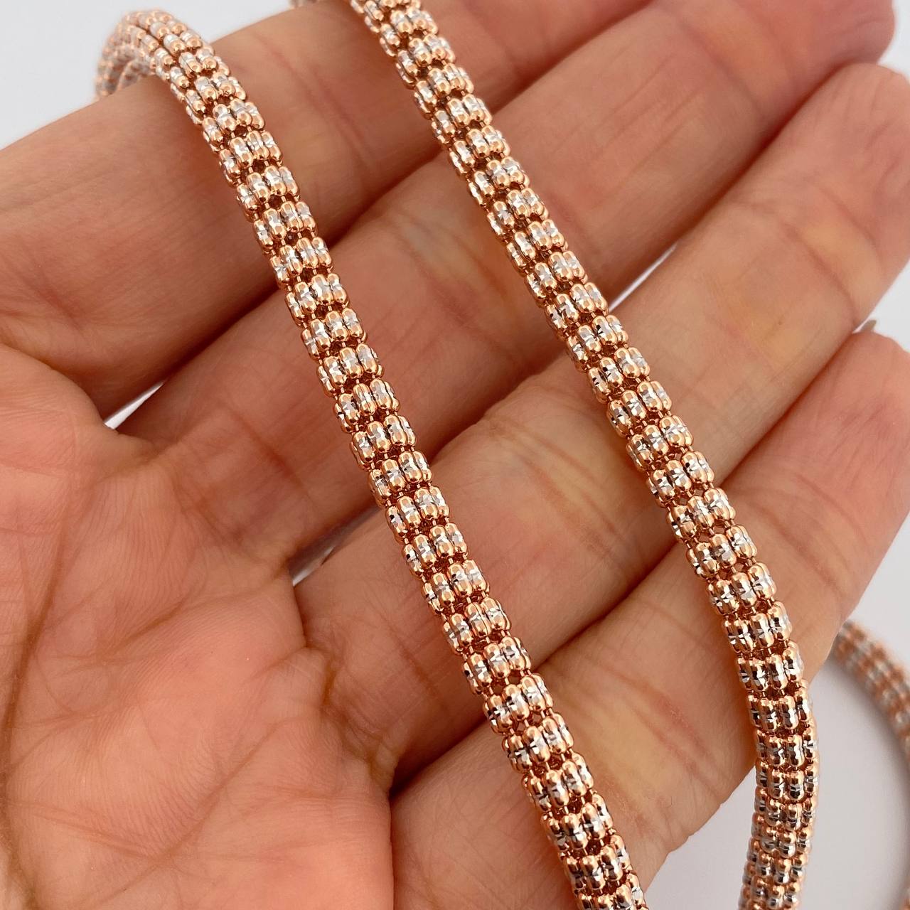 Cadena Ice 35.3gr / 26 1/4 in / 4.4mm Dos Oros Blanco Rosa +4 14K Italy &