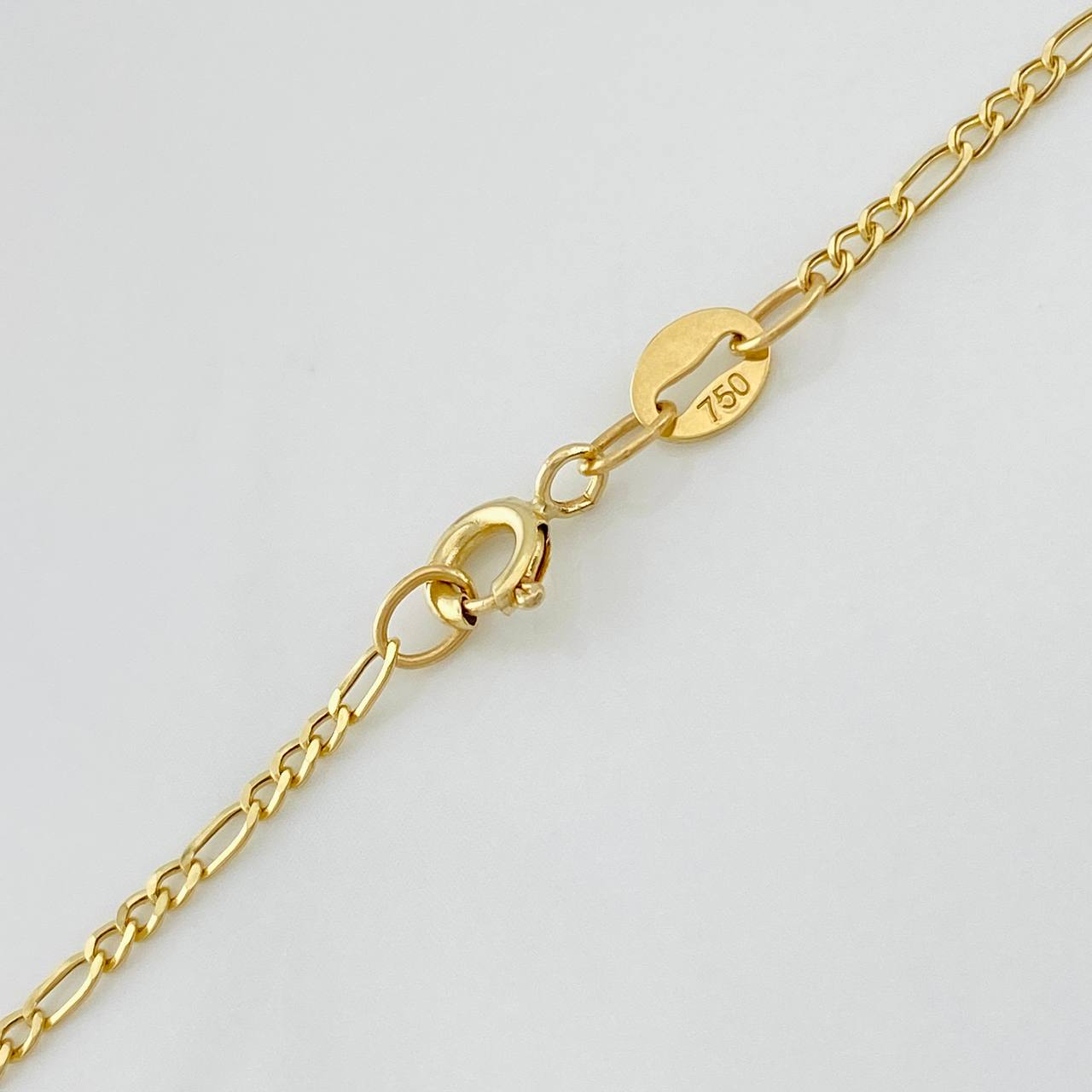 Cadena Figaro 1.3g / 18 in / 1.55mm Oro Amarillo 18K