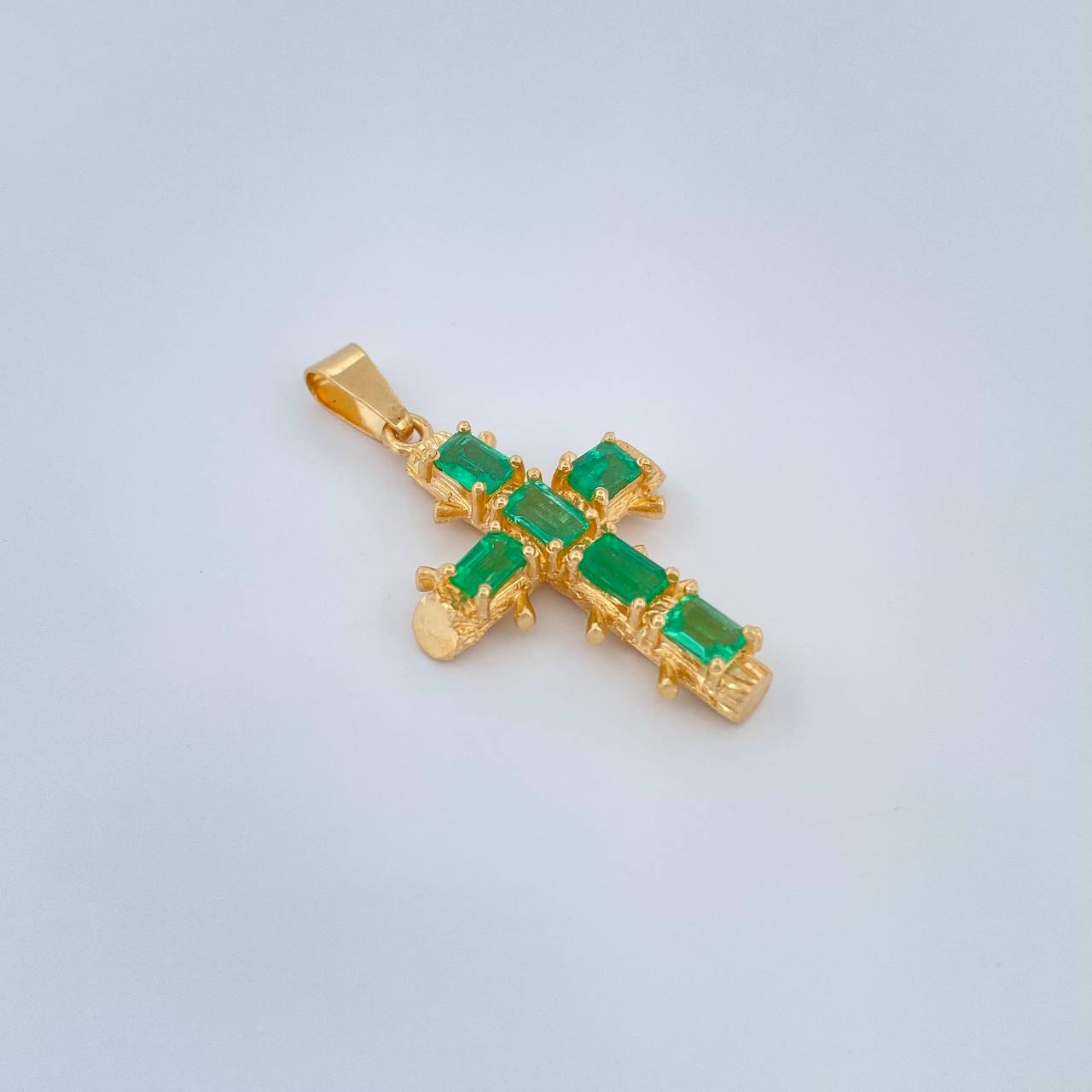 Dije Cruz Barroco 3.65gr / 1 1/2 in / Oro Amarillo 18K %