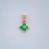Dije Flor Esmeraldas 20 Pts 0.8gr / 1/2 in / Oro Amarillo 18K %