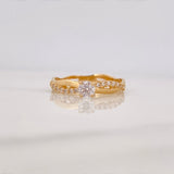 Anillo Enlazado 2.35 g / T8 Oro Amarillo 18K