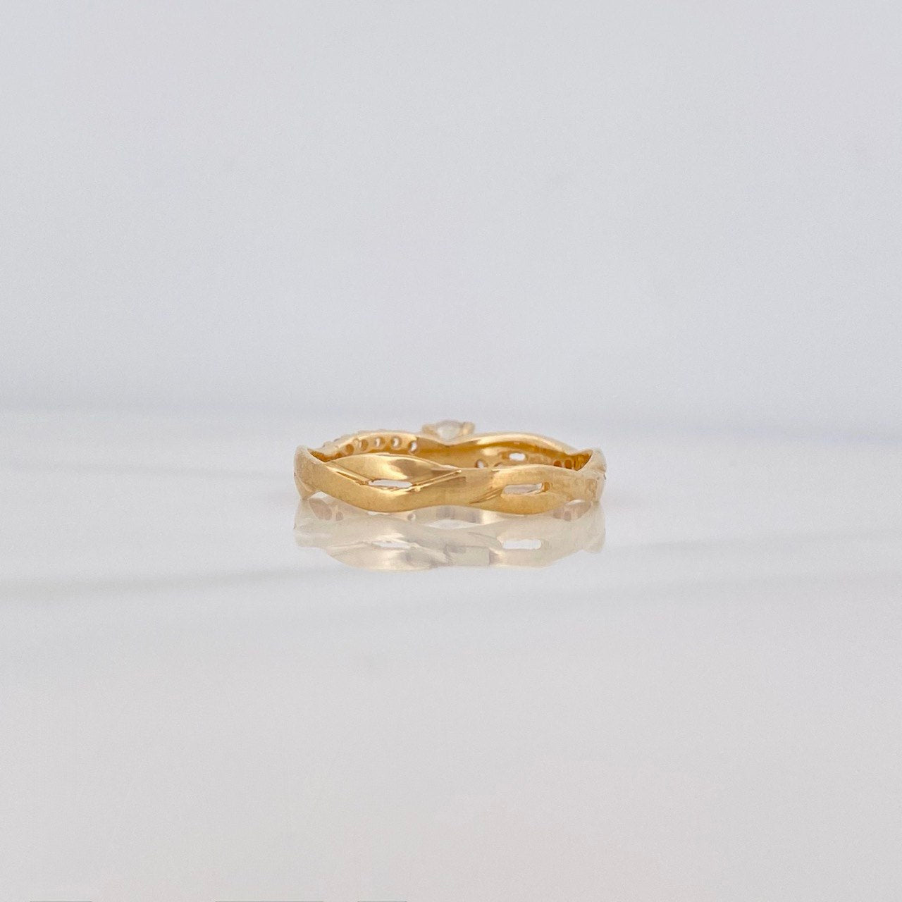 Anillo Enlazado 2.35 g / T8 Oro Amarillo 18K