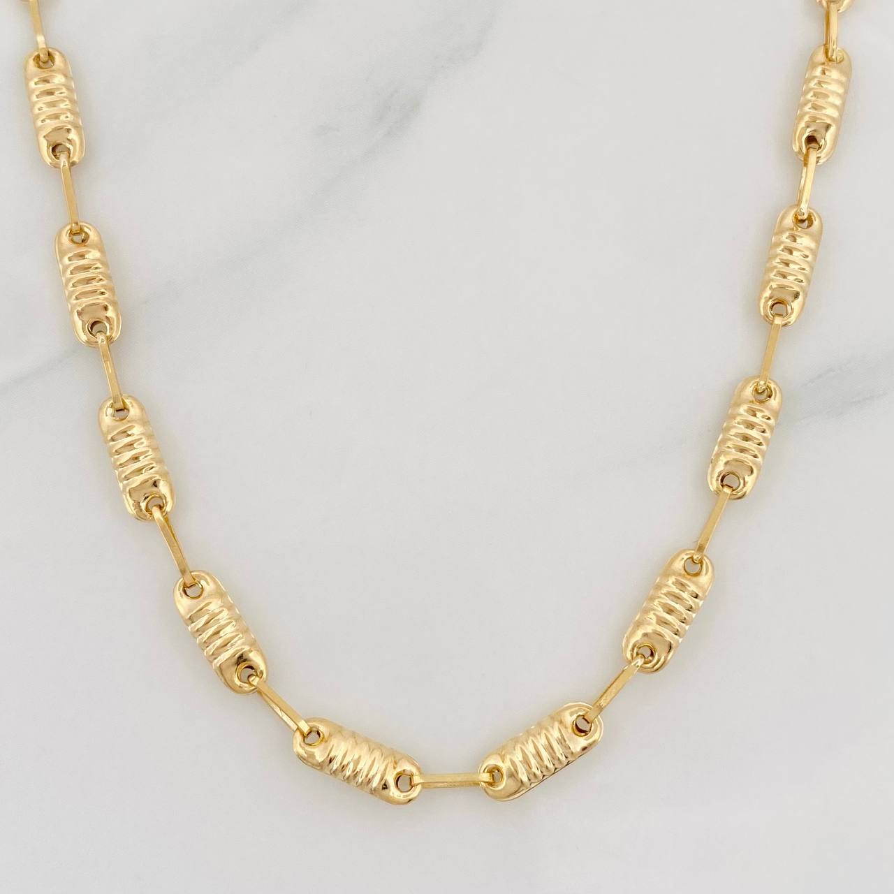 Rustic Striped Cylinder Chain 8.6g / 24 in / 3.35mm 18K Yellow Gold