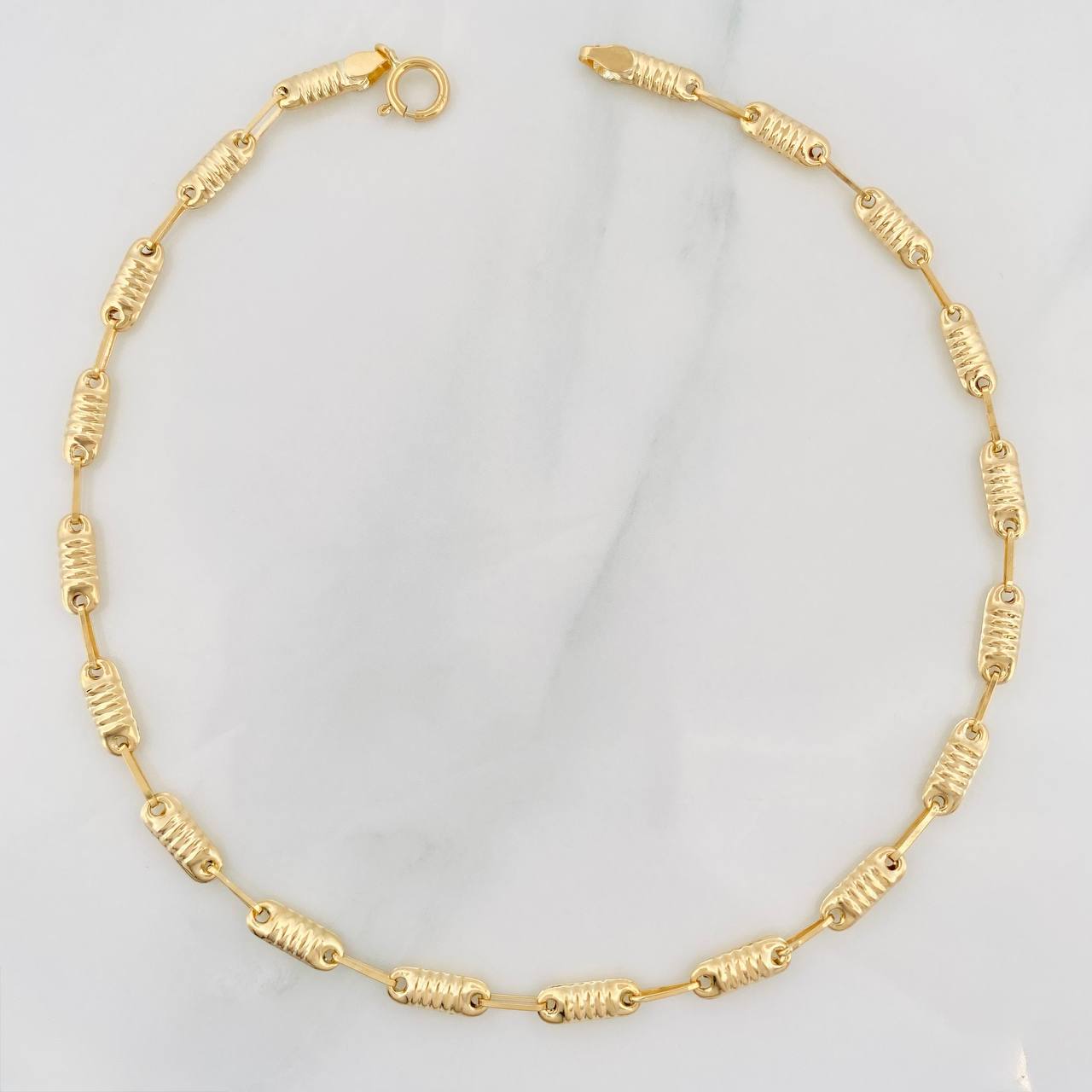 Rustic Cylinder Striped Anklet 3.7g / 9 3/4 in / 3.1mm 18K Yellow Gold