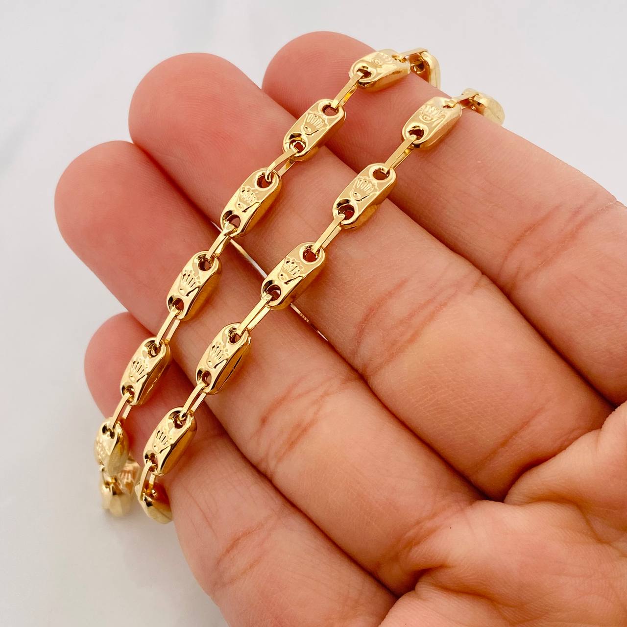Cadena Rustica Corona 11.25g / 24 in / 4.2mm Oro Amarillo 18K