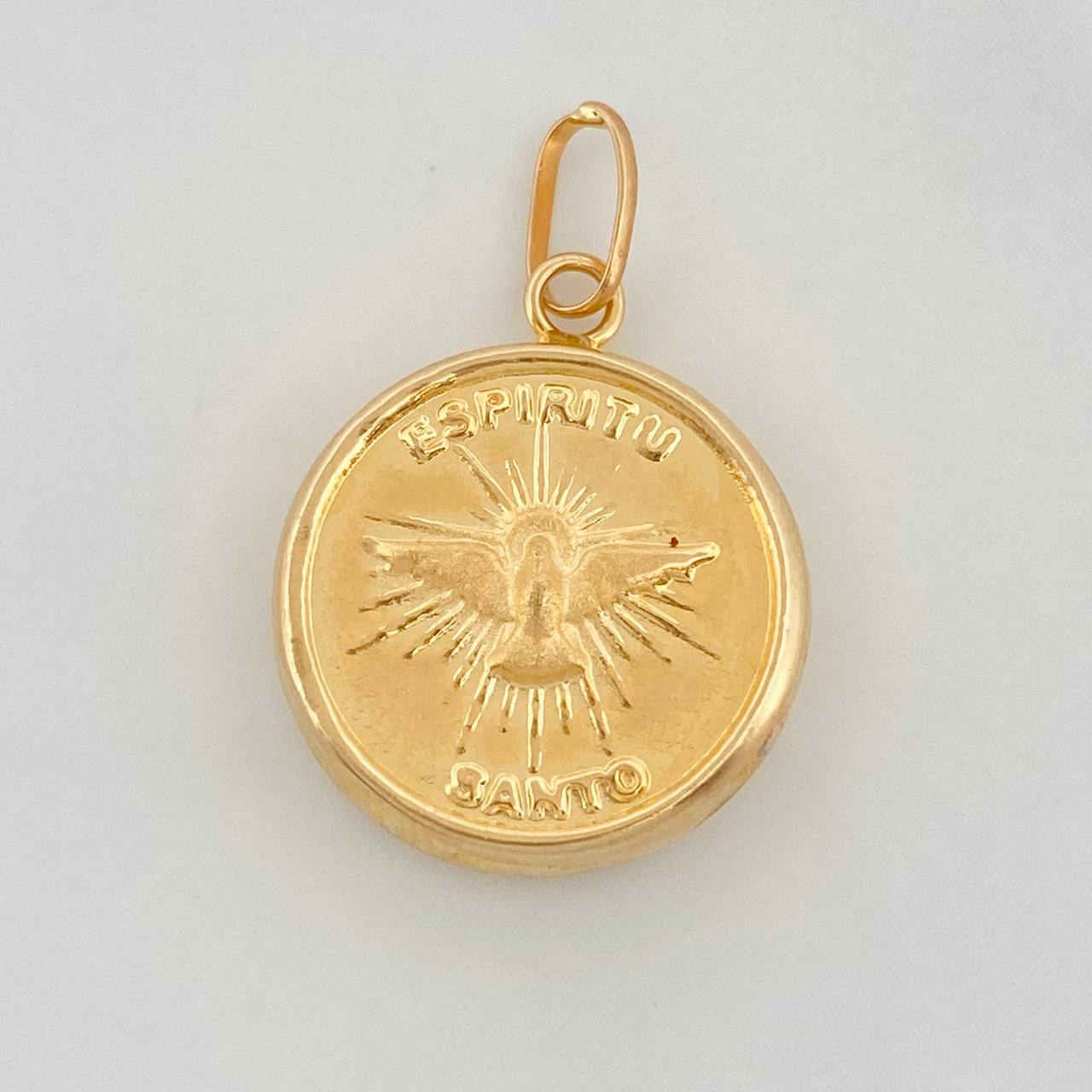 Espiritu Santo Pendant 0.95g / 3/4 in 18K Yellow Gold
