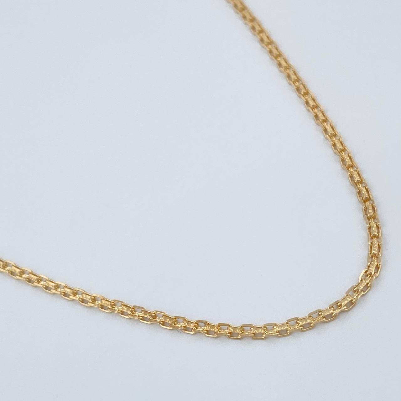 Cadena China 2.7gr / 15 3/4 in / 1.63mm Oro Amarillo +1 18K %