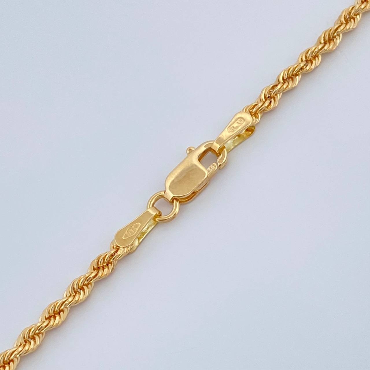 Cadena Lazo 3.2gr / 19 3/4 in / 2.1mm Oro Amarillo +3 18K %