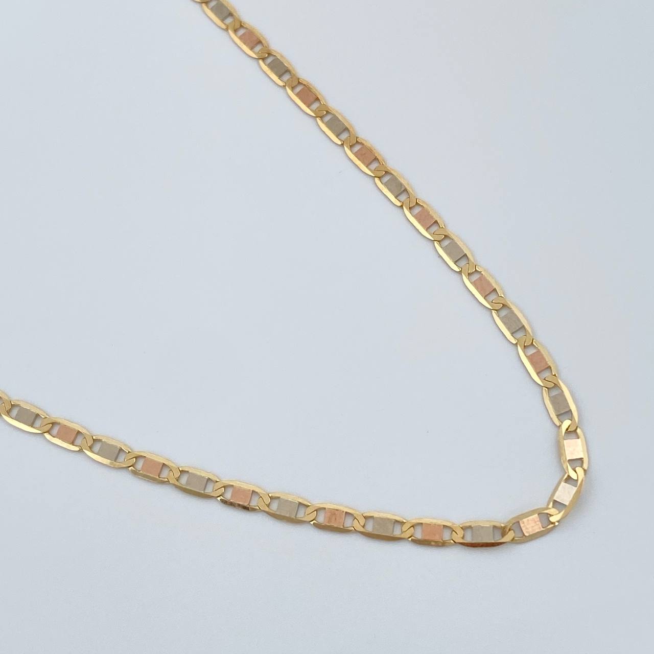 Cadena Escalera Plana 2.25gr / 15 3/4 in / 1.7mm Tres Oros +3 18K %