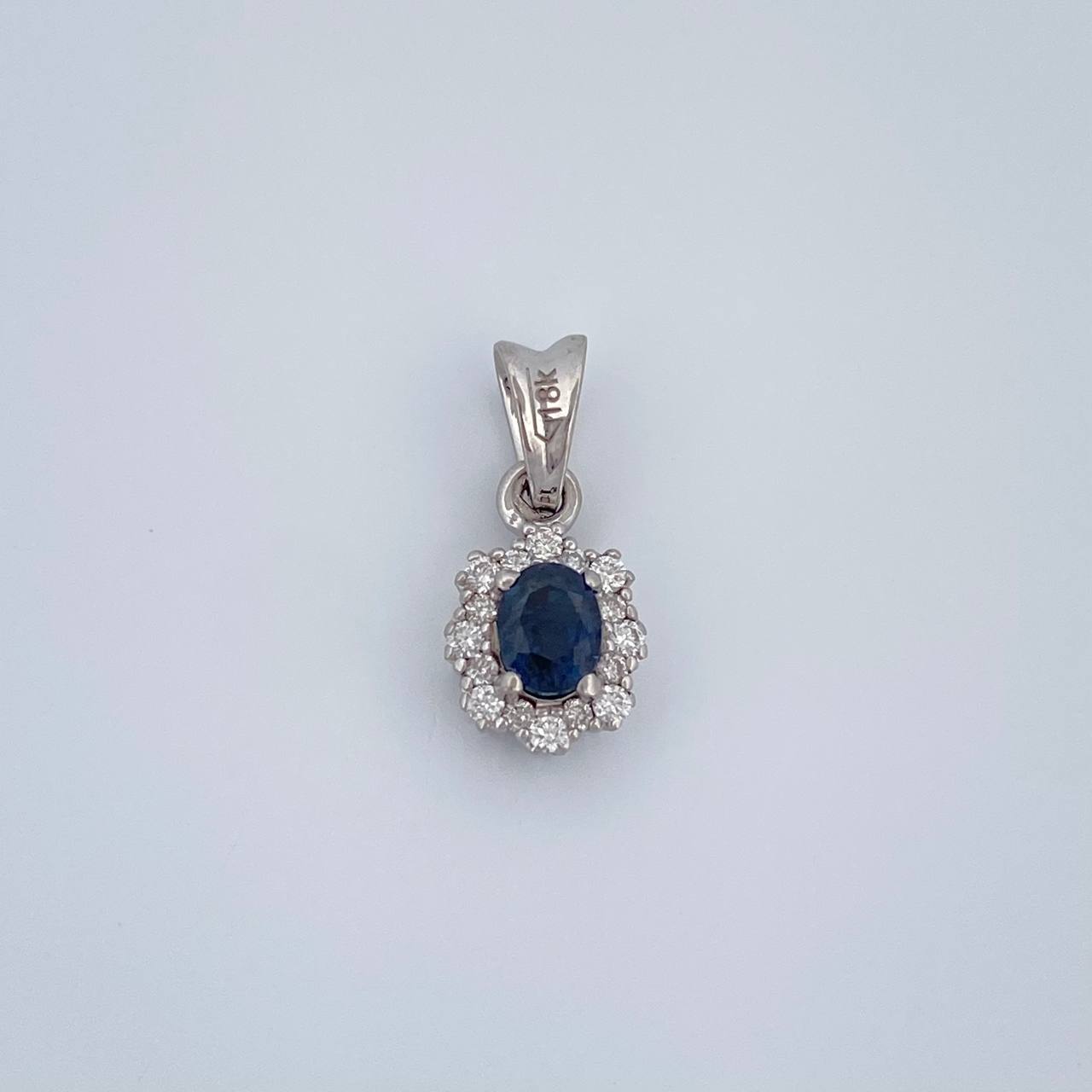 Dije Halo Zafiro 0.85gr / 1/2 in / Oro Blanco 18K %