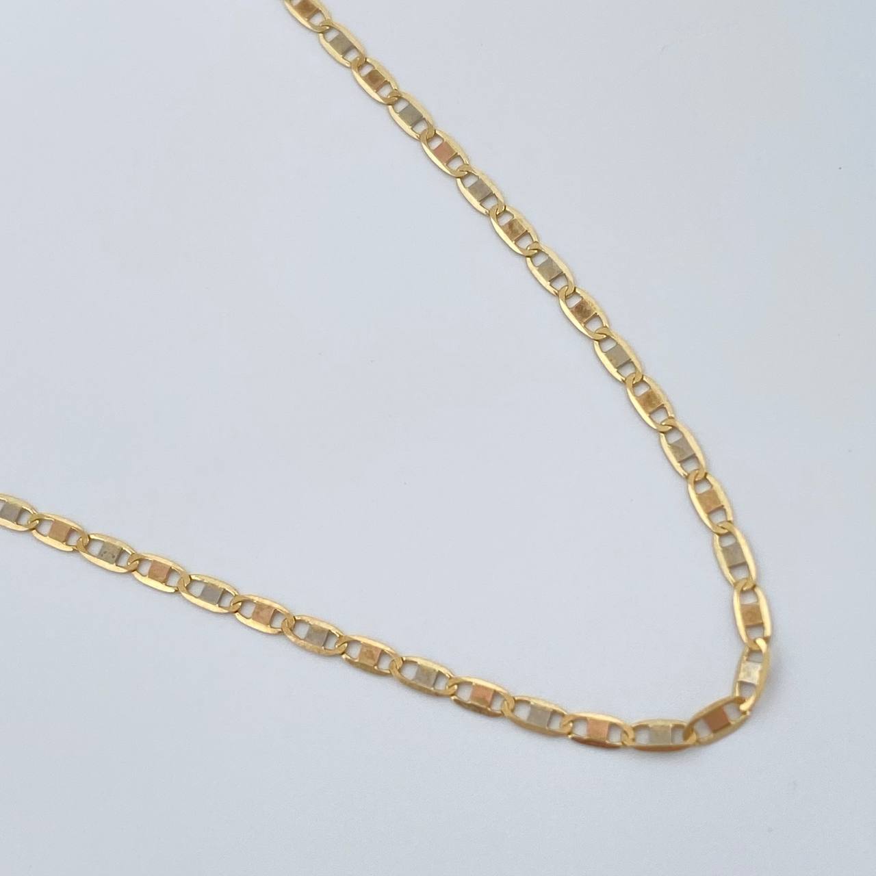 Cadena Escalera Plana 1.5gr / 17 3/4 in / 1.34mm Tres Oros +3 18K %