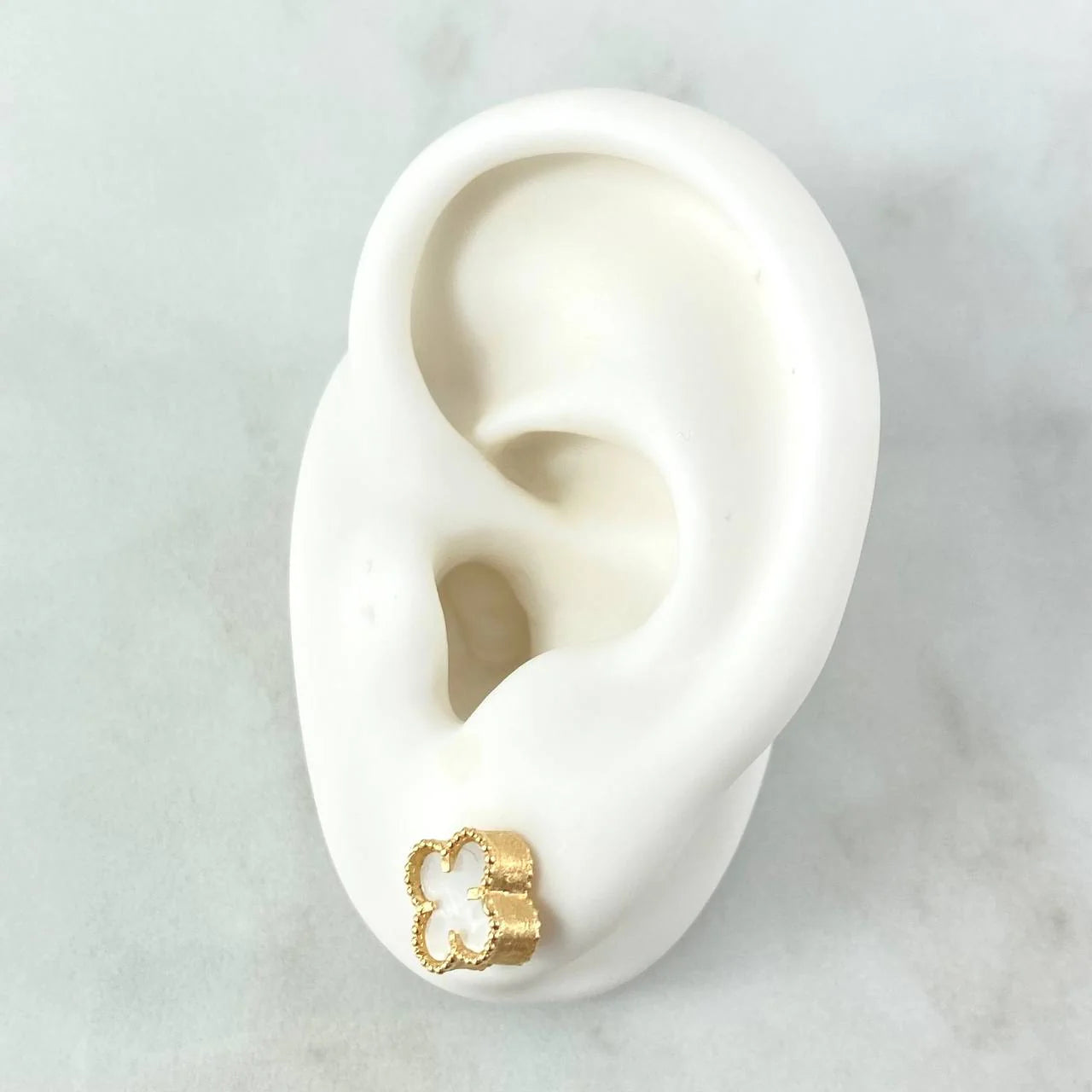 Clover Stud Earrings 1.8 g / in / 6.4 mm 18K Yellow Gold