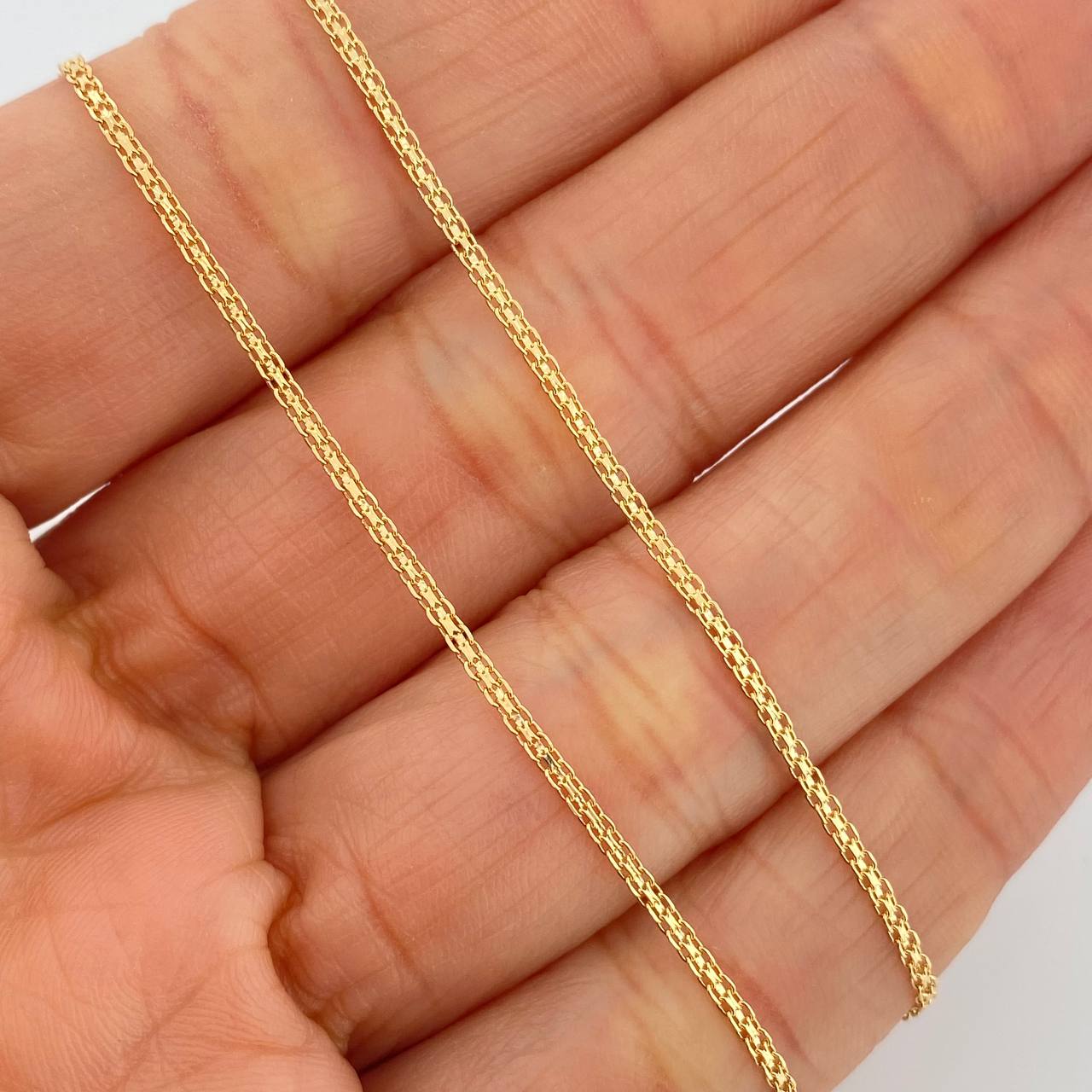 Cadena China 3.05gr / 17 3/4 in / 1.7mm Oro Amarillo +1 18K &