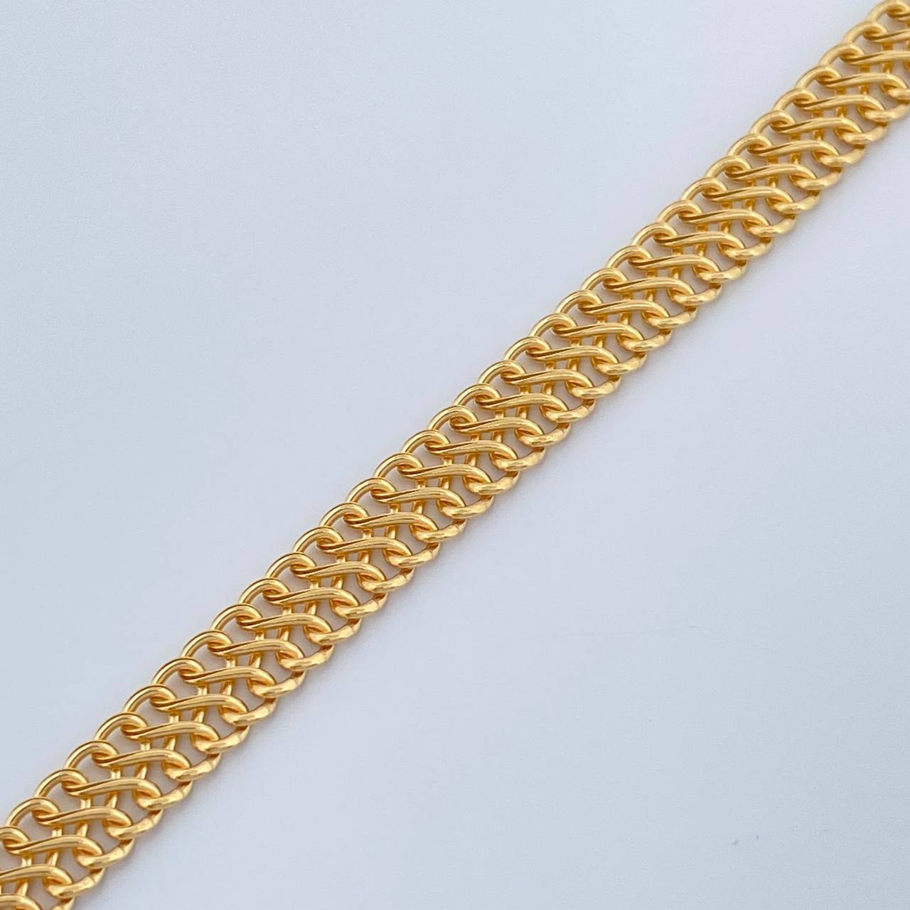 Pulso Sedusa 2.65gr / 7 1/2 in / 4.7mm Oro Amarillo +3 18K &