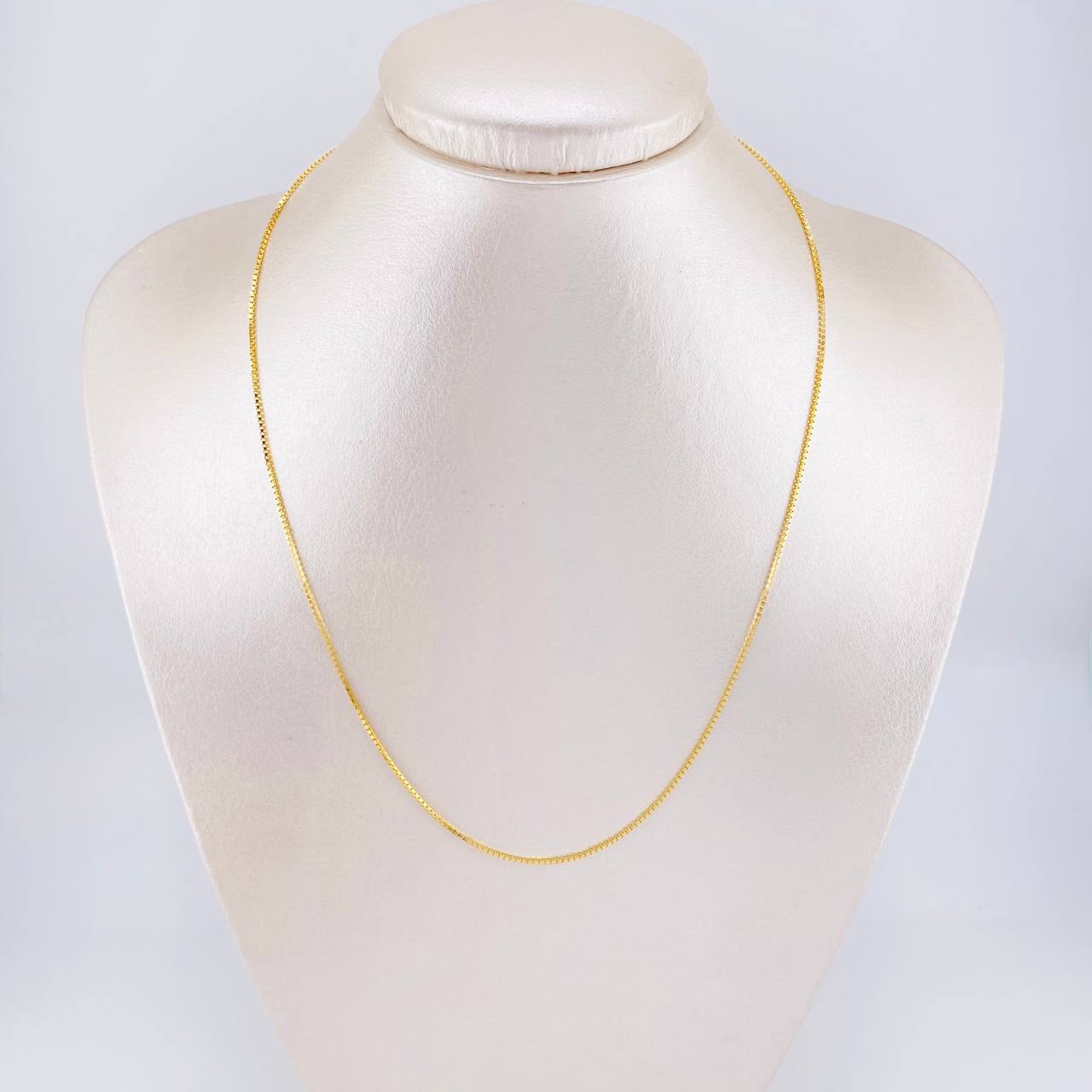 Cadena Veneciana 3.3g / 18 in / 0.9mm Oro Amarillo 18K