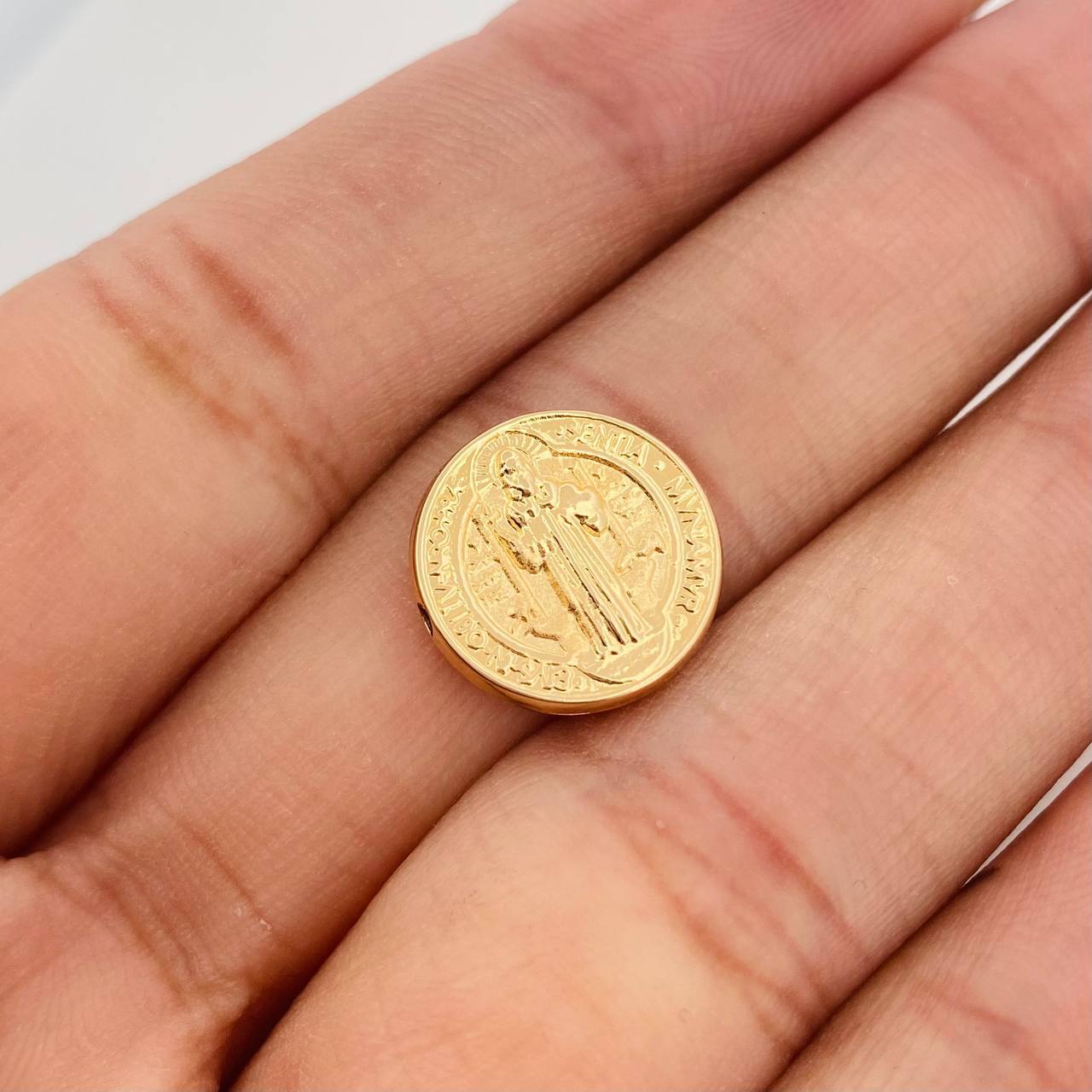 Charm San Benito 0.75g / 1/2 in Yellow Gold 18K