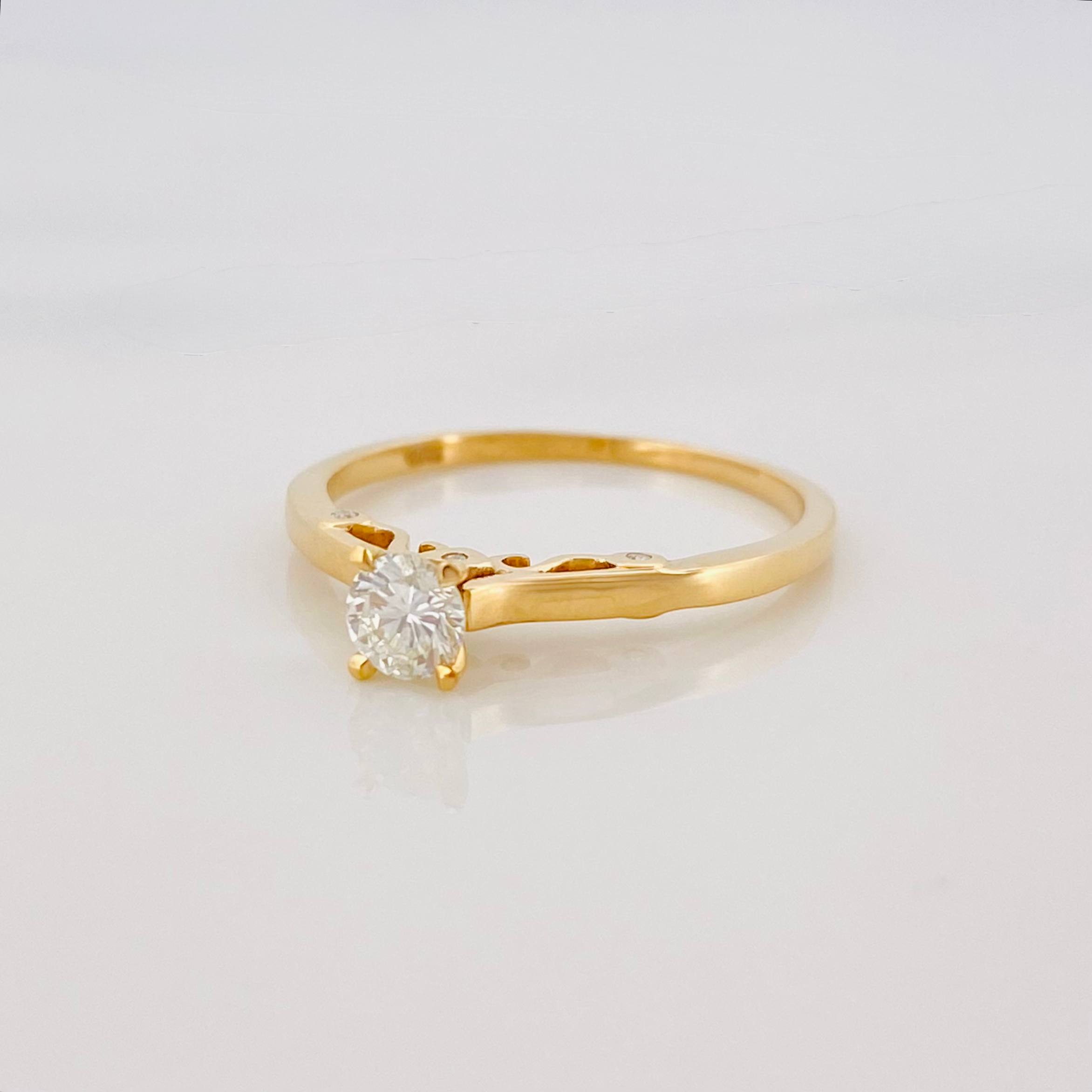 Solitaire Ring Diamonds 28Pts 2 g / T5 3/4 Yellow Gold 18K