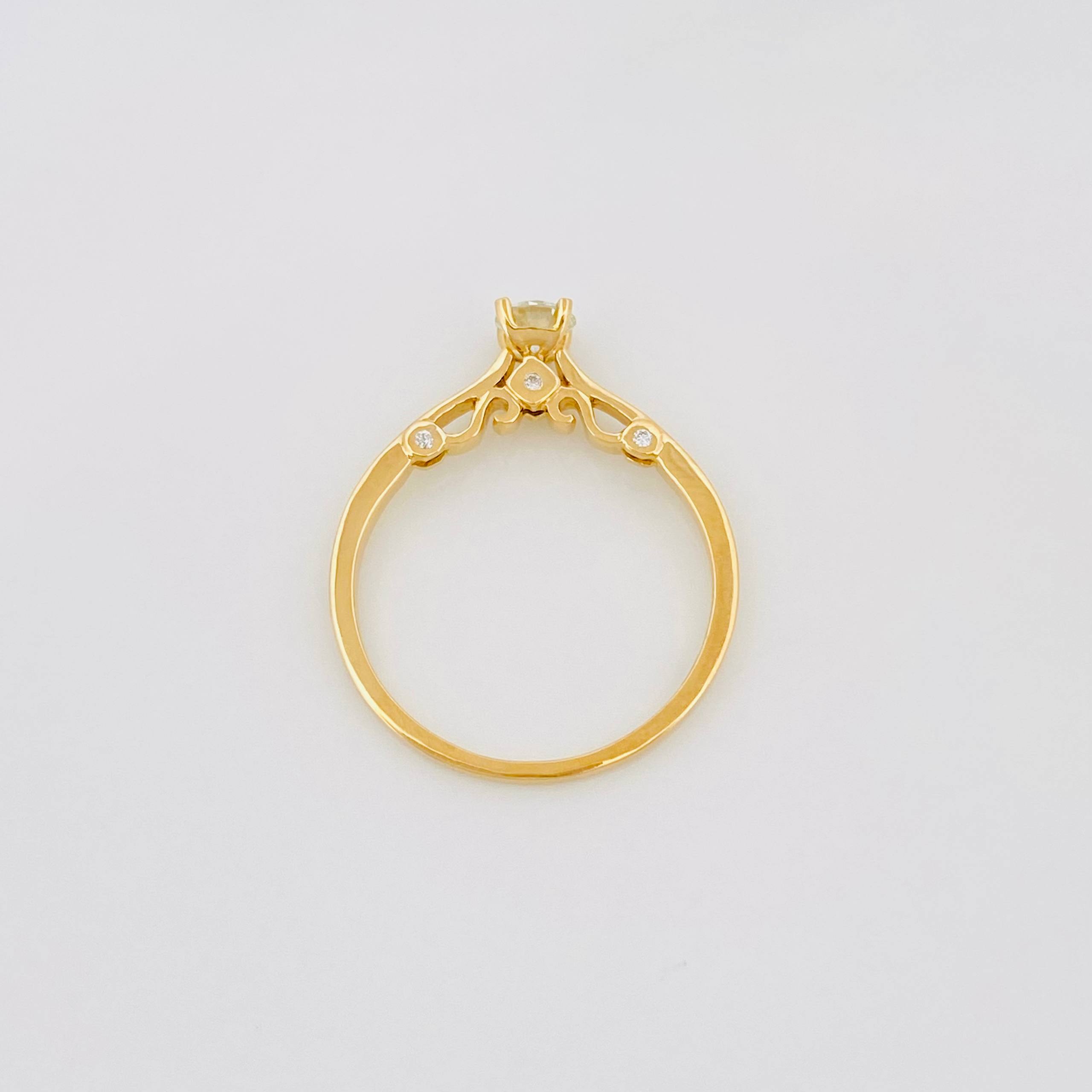 Solitaire Ring Diamonds 28Pts 2 g / T5 3/4 Yellow Gold 18K