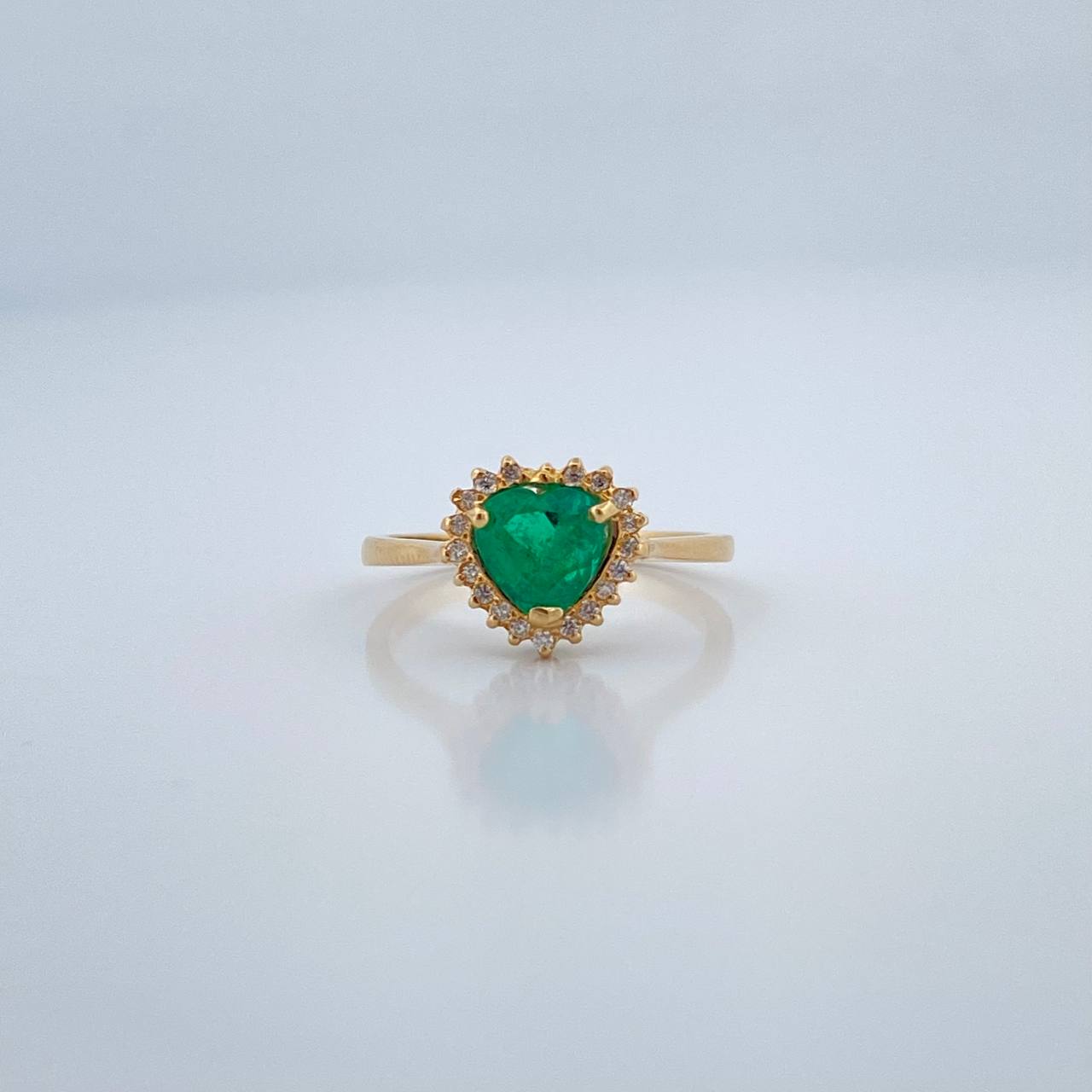 Anillo Corazón Tupido Esmeralda 2.45gr / 2 1/4 in / Oro Amarillo 18K %