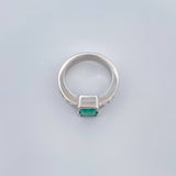 Anillo Rectangular Esmeralda 9.6gr / 3 in / Oro Blanco 18K %