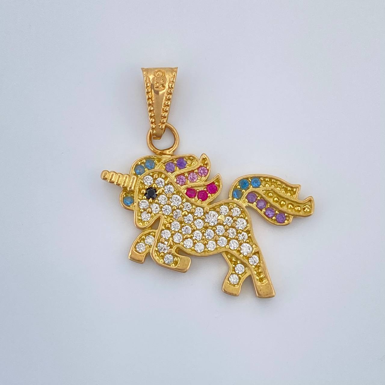 Dije Unicornio 2.45gr / 1 in / Oro Amarillo 18K &