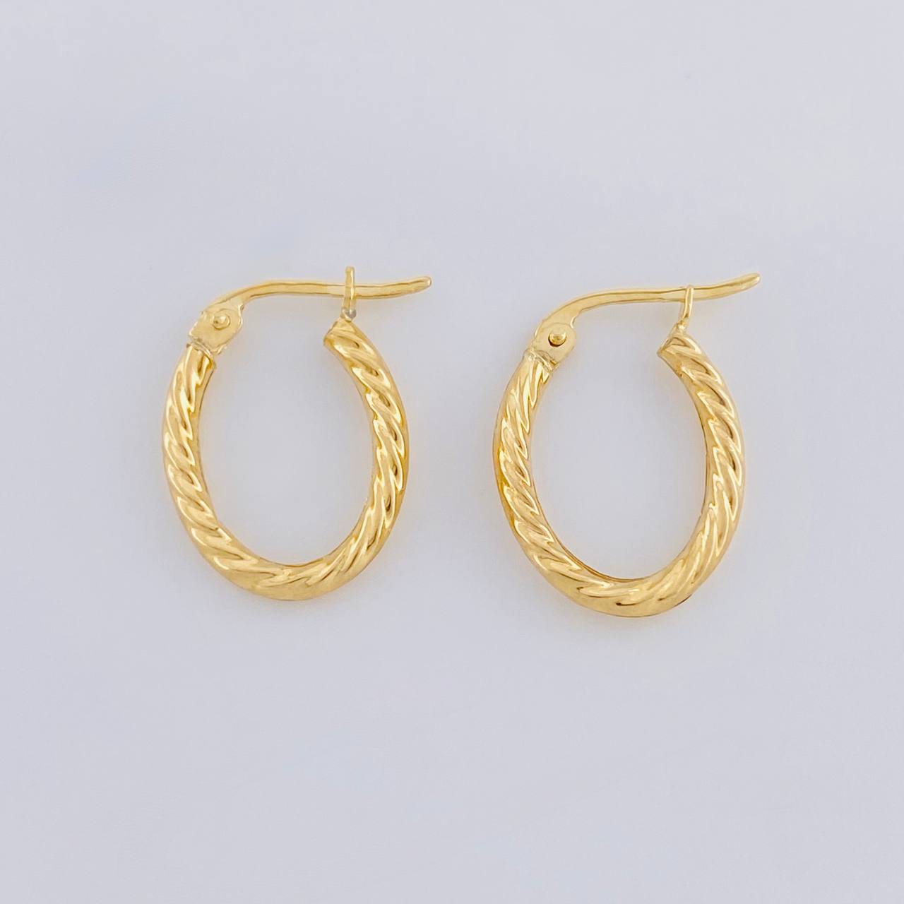 Candongas Mary Ovalada 1.35g / 3/4 in Oro Amarillo 18K