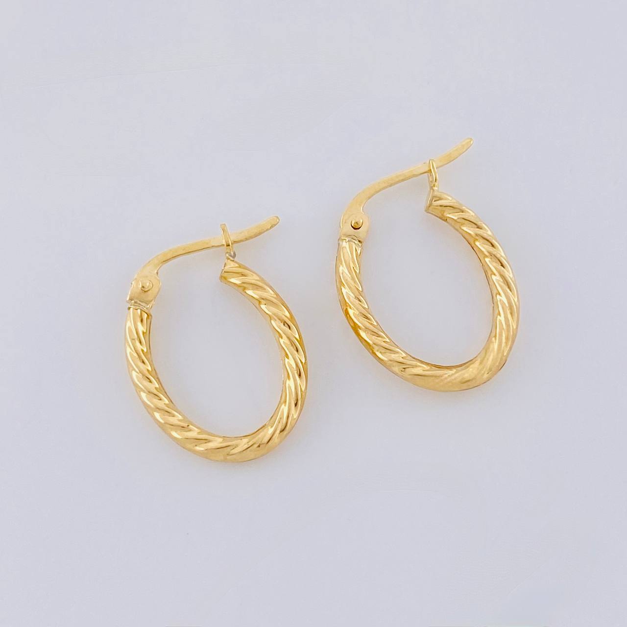Candongas Mary Ovalada 1.3g / 3/4 in Oro Amarillo 18K